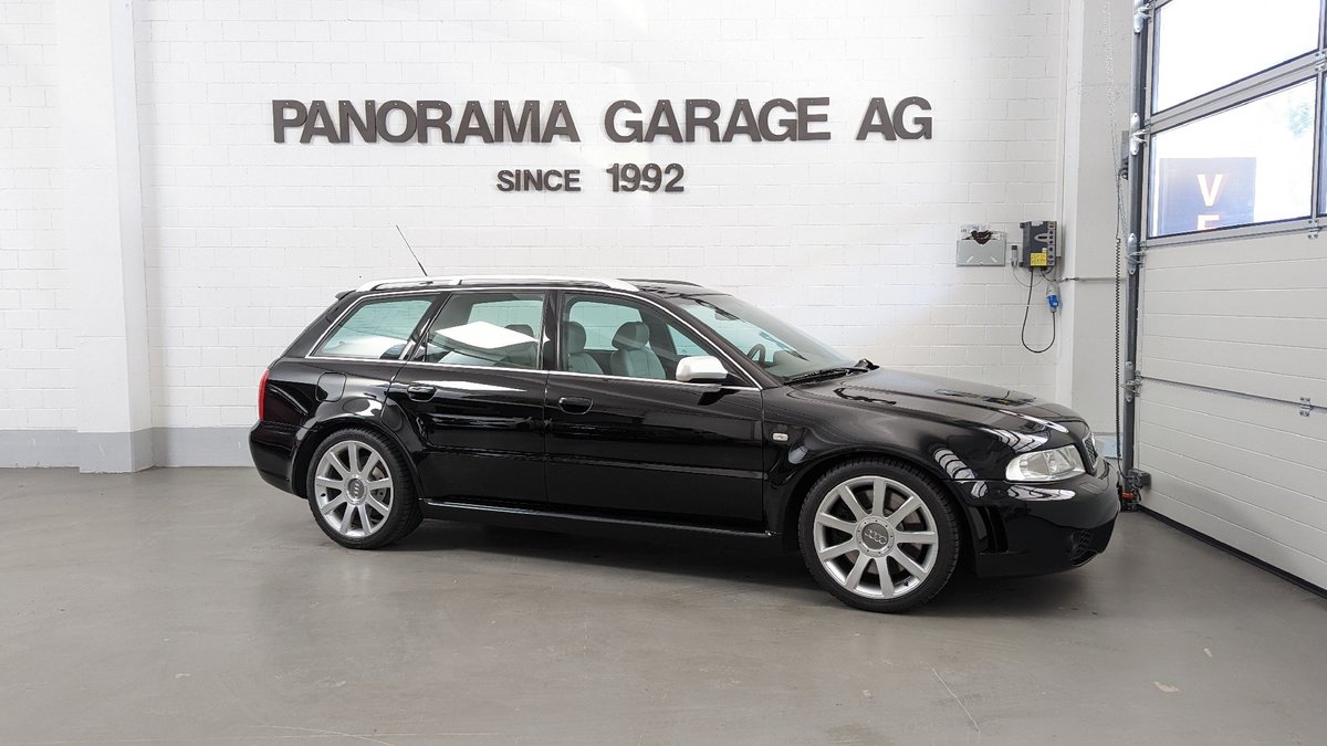 AUDI RS4 Avant quattro, Essence, Occasion / Utilisé, Manuelle - 2