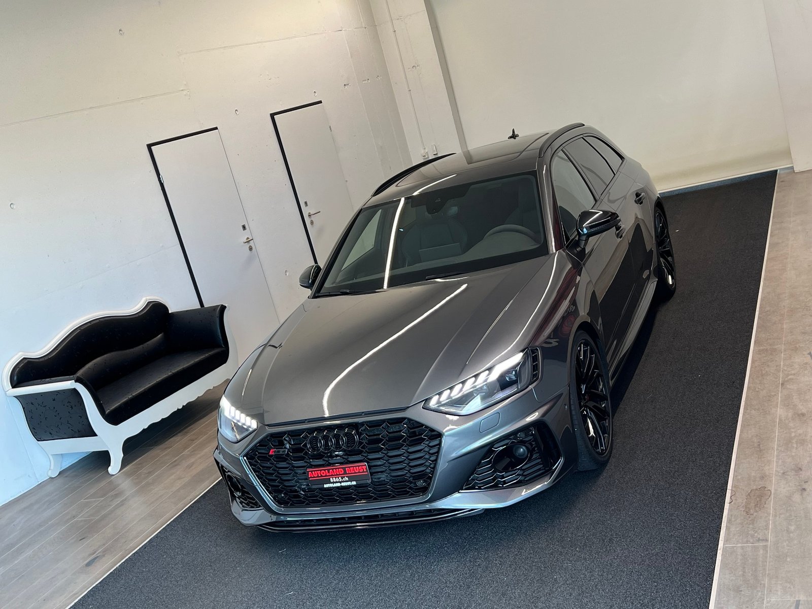 AUDI RS4 Avant quattro tiptronic, Essence, Occasion / Utilisé, Automatique - 4
