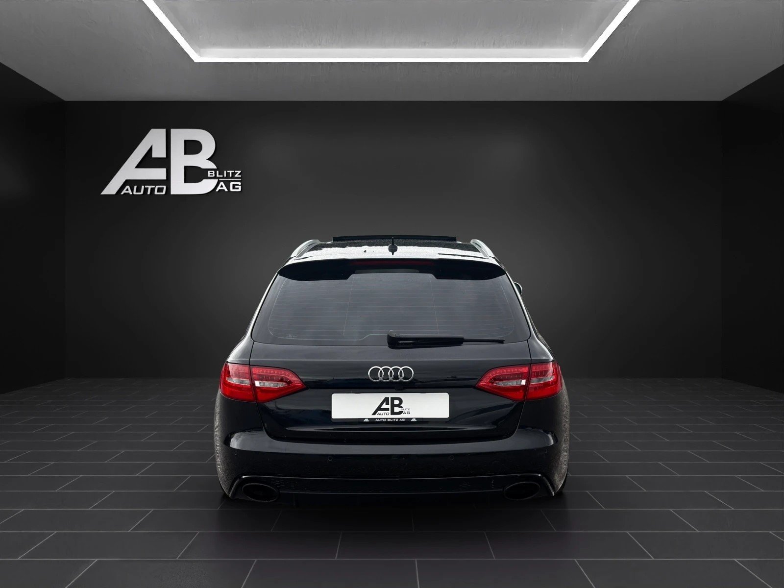 AUDI RS4 Avant 4.2 FSI V8 quattro S-tronic, Benzina, Occasioni / Usate, Automatico - 4