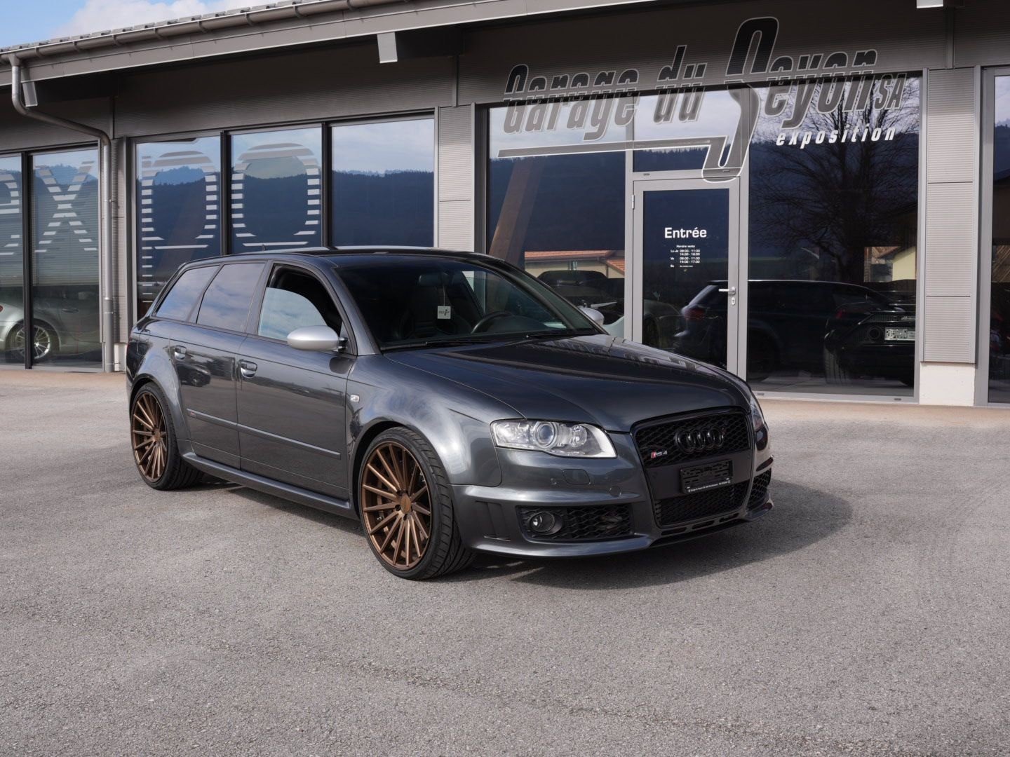 AUDI RS4 Avant 4.2 V8 quattro, Benzin, Occasion / Gebraucht, Handschaltung - 4