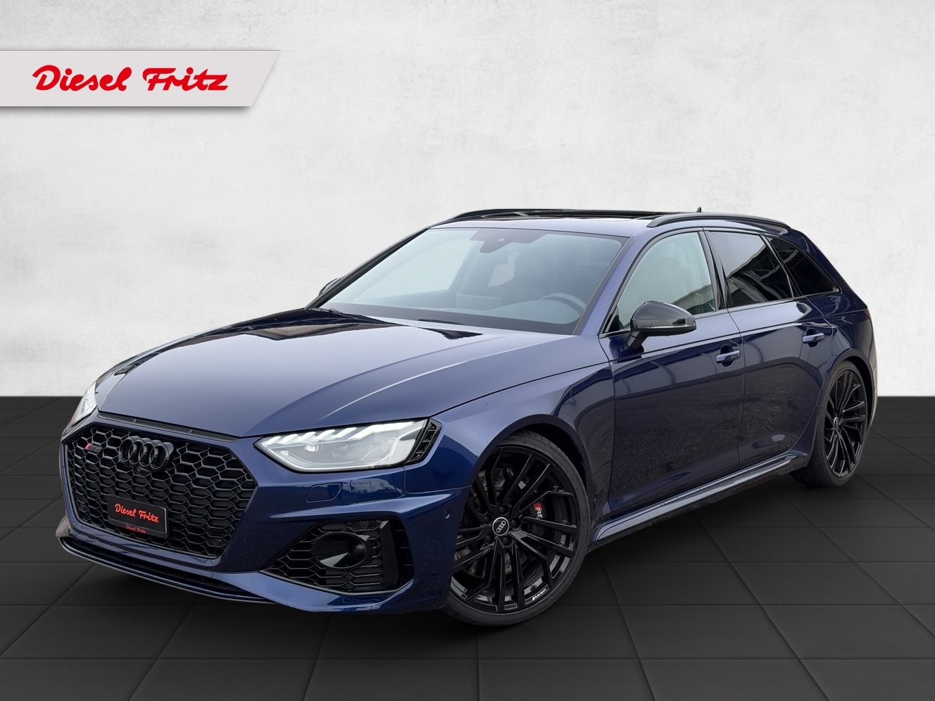AUDI RS4 Avant quattro tiptronic