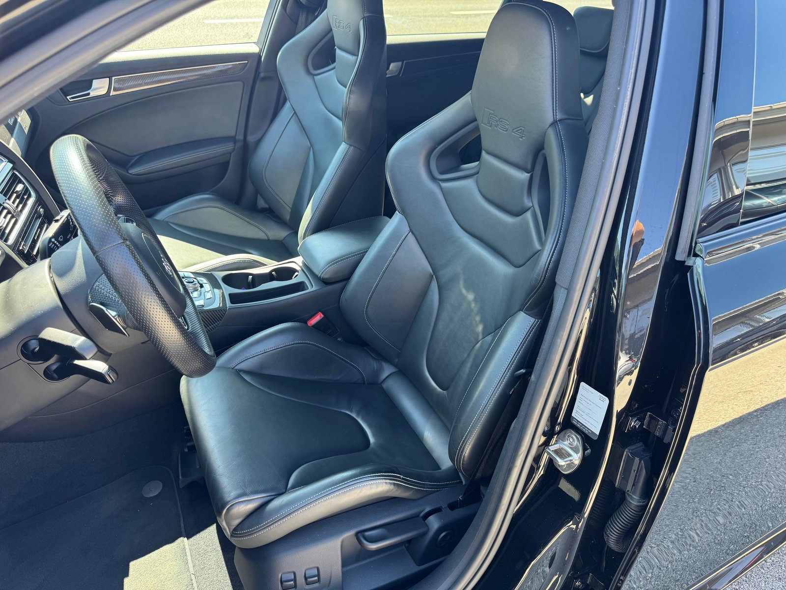AUDI RS4 Avant 4.2 FSI V8 quattro S-tronic, Essence, Occasion / Utilisé, Automatique - 7