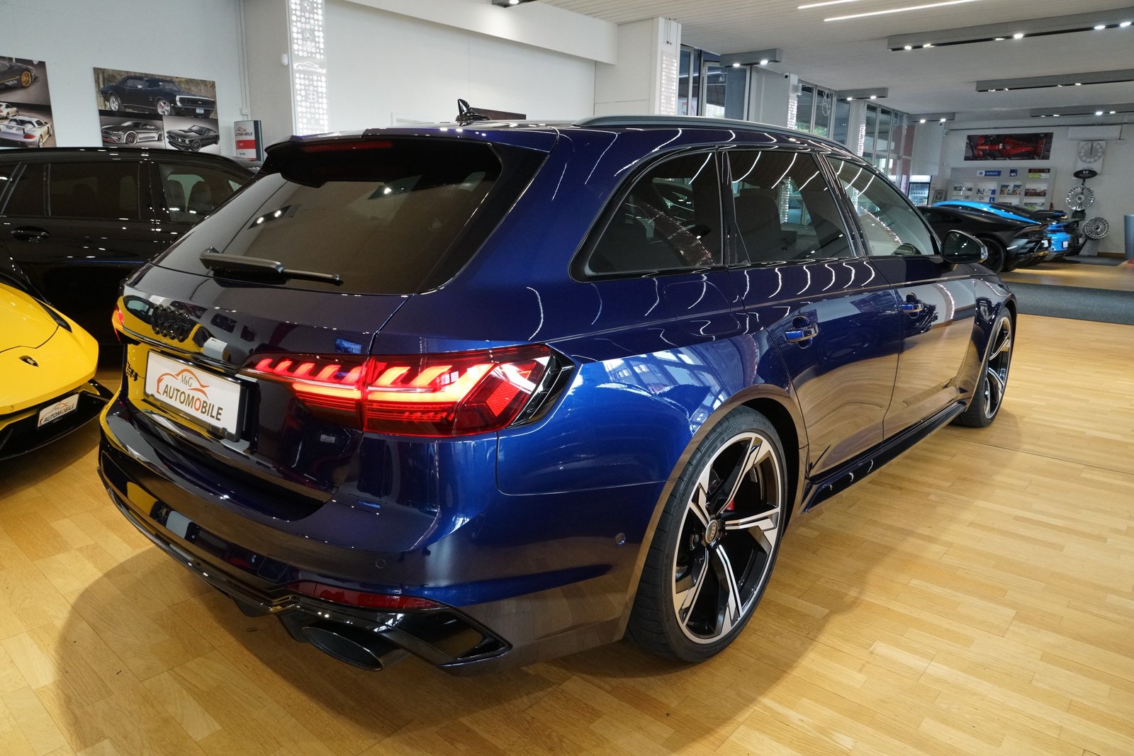 AUDI RS4 Avant quattro tiptronic, Essence, Occasion / Utilisé, Automatique - 6