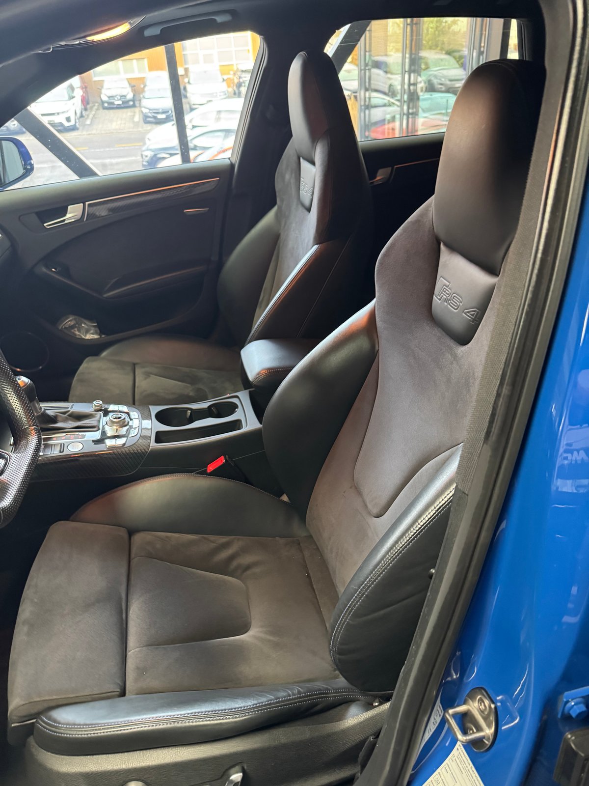 AUDI RS4 Avant 4.2 FSI V8 quattro S-tronic, Benzin, Occasion / Gebraucht, Automatik - 6