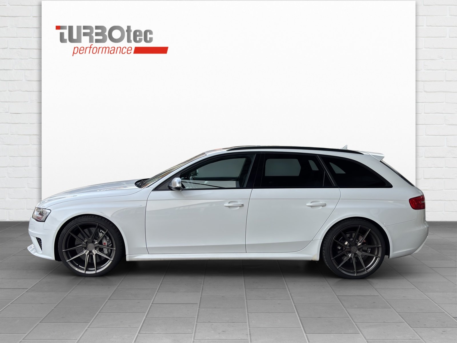 AUDI RS4 Avant 4.2 V8 Schalensitze, Keramik, Petrol, Second hand / Used, Automatic - 3