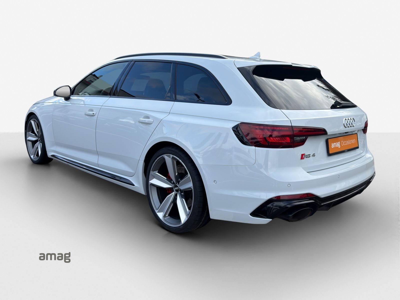 AUDI RS 4 Avant, Petrol, Second hand / Used, Automatic - 3