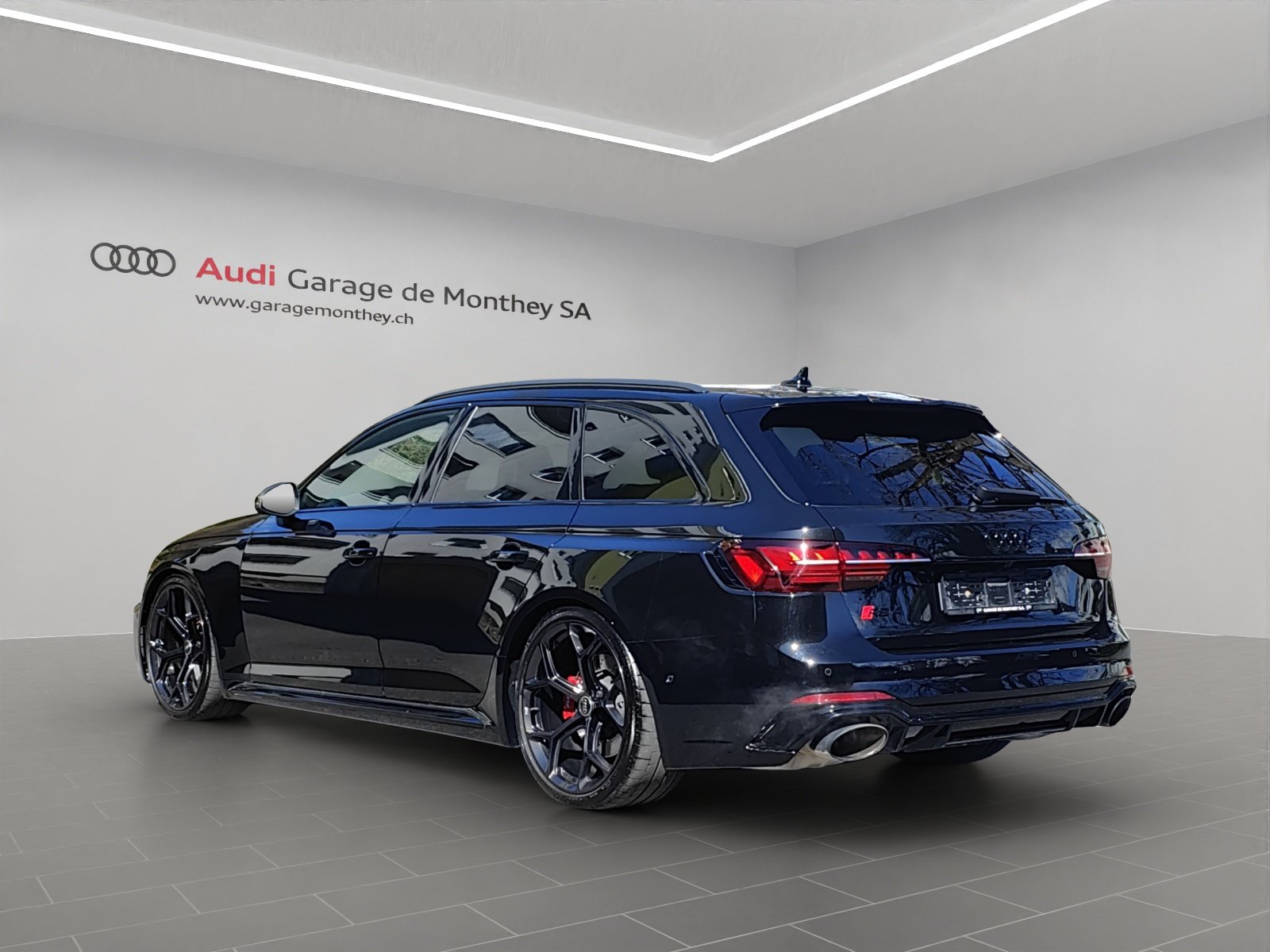 AUDI RS4 Avant quattro tiptronic, Petrol, Second hand / Used, Automatic - 3