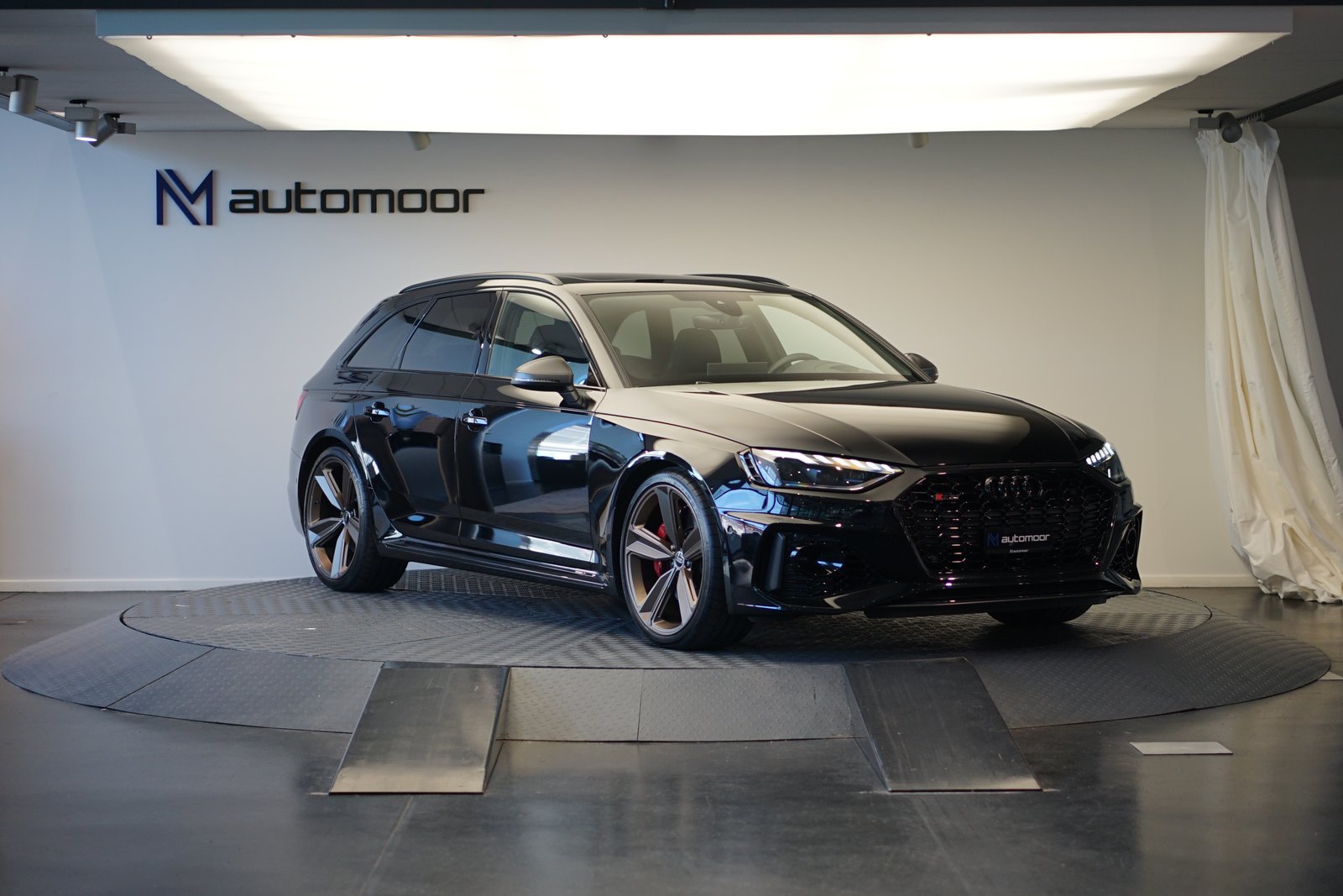 AUDI RS4 Avant quattro tiptronic *Audi exclusive* *Voll-Carb, Essence, Occasion / Utilisé, Automatique - 3