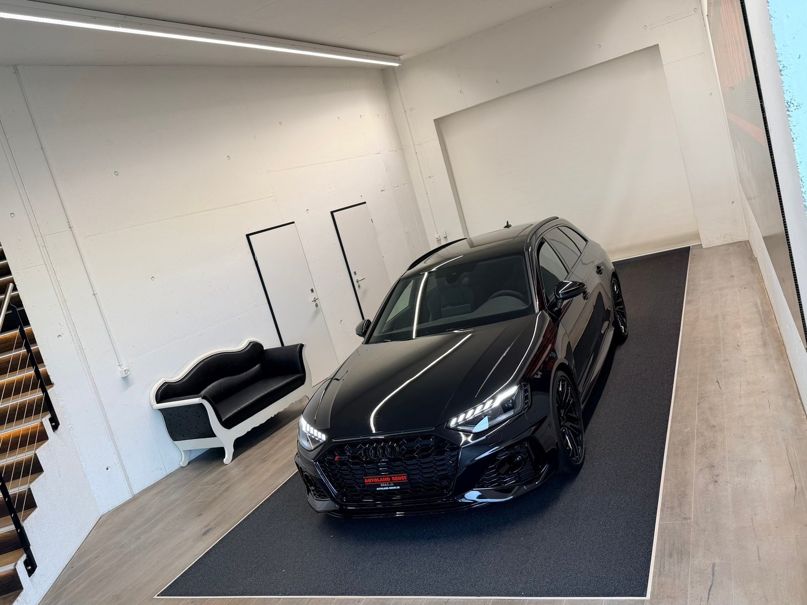 AUDI RS4 Avant quattro tiptronic, Petrol, Second hand / Used, Automatic - 4
