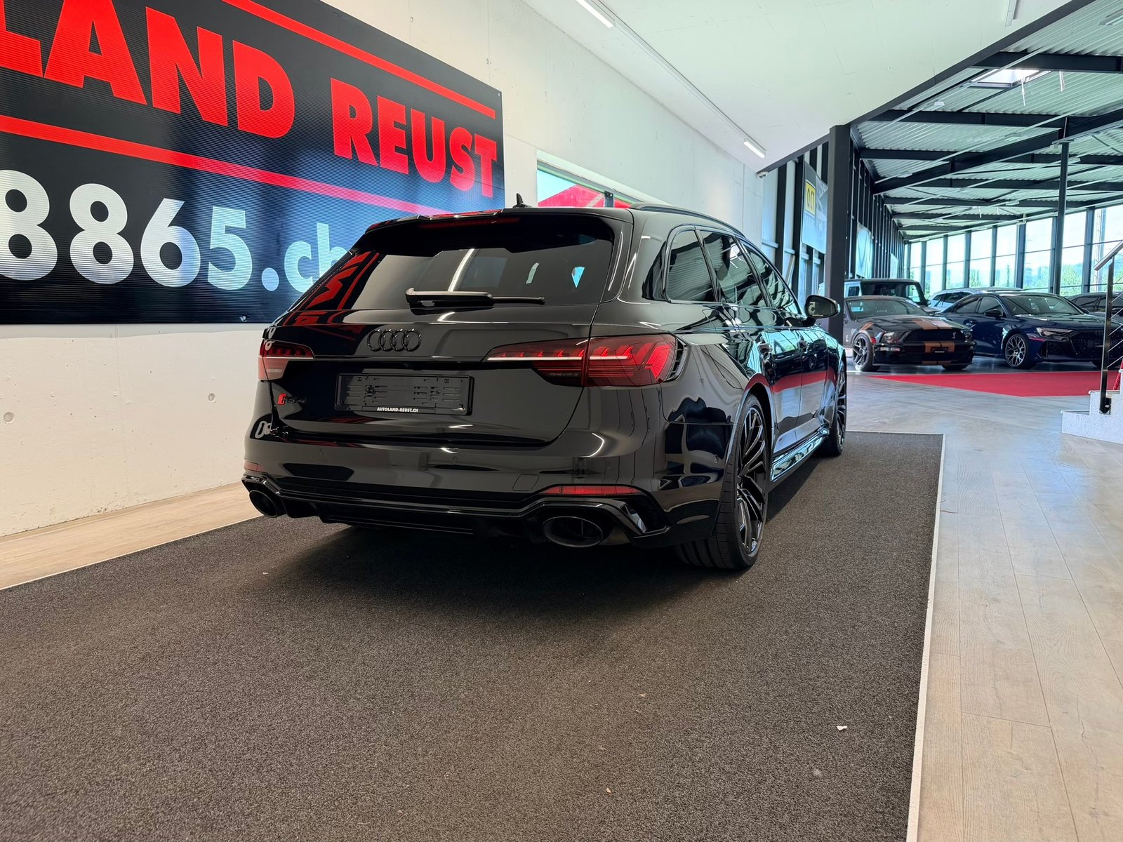 AUDI RS4 Avant quattro tiptronic, Petrol, Second hand / Used, Automatic - 7