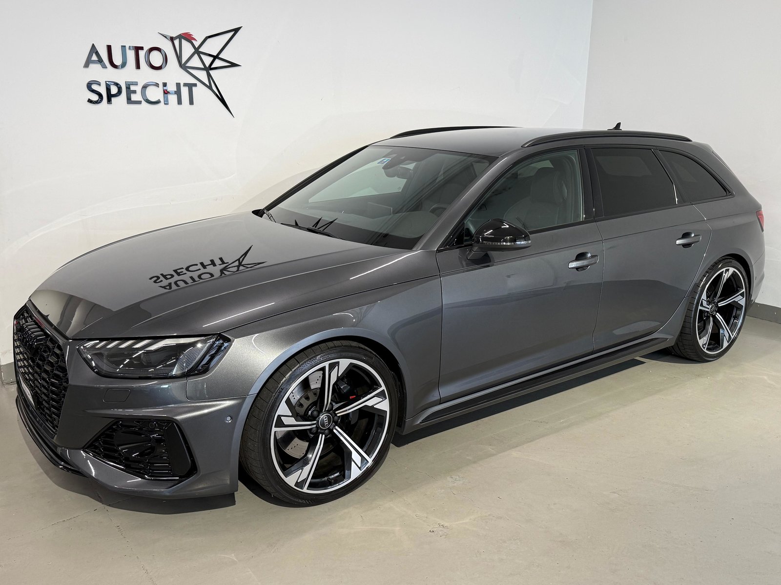 AUDI RS4 Avant quattro tiptronic, Benzin, Occasion / Gebraucht, Automatik - 2