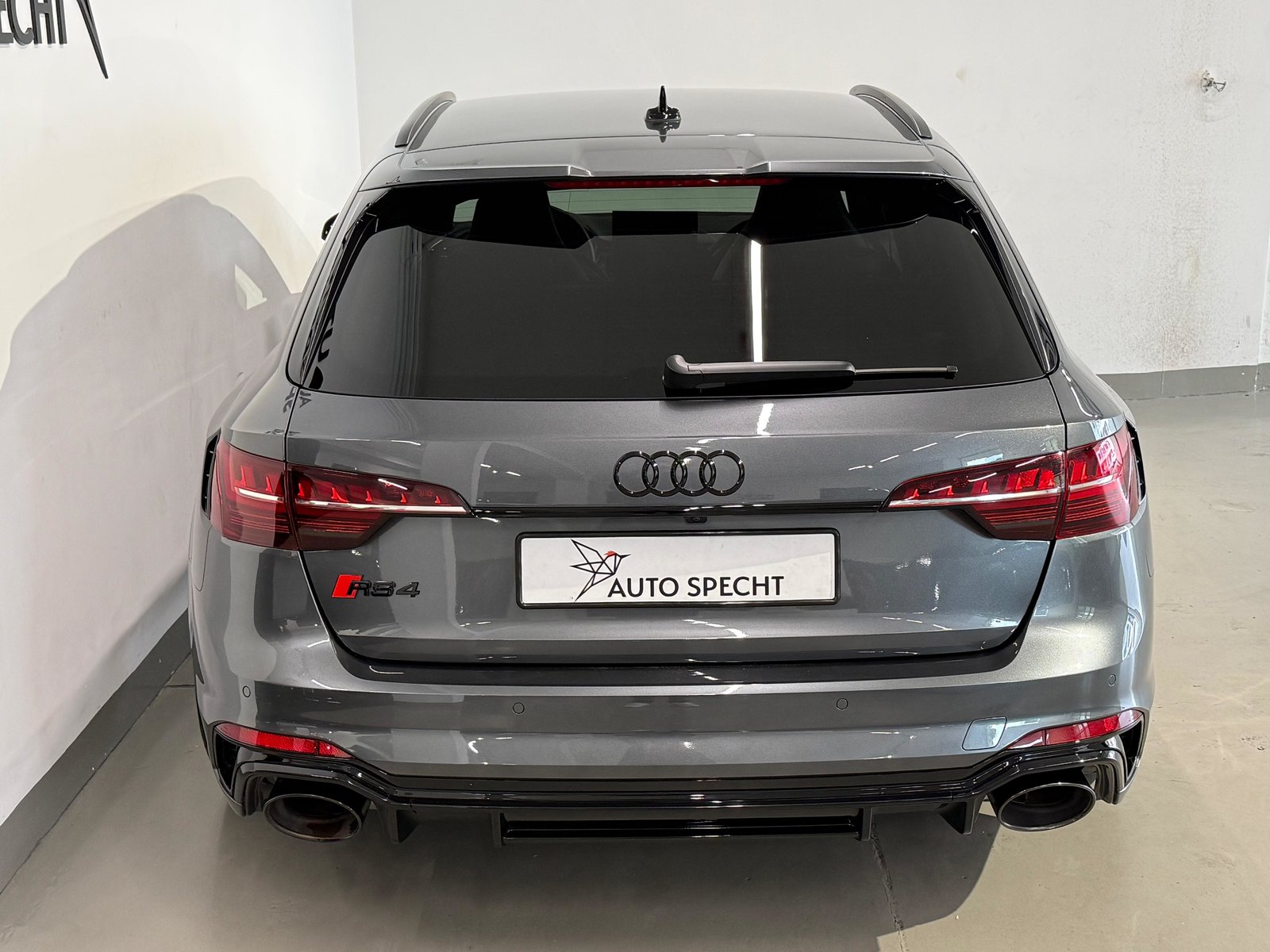 AUDI RS4 Avant quattro tiptronic, Benzin, Occasion / Gebraucht, Automatik - 6