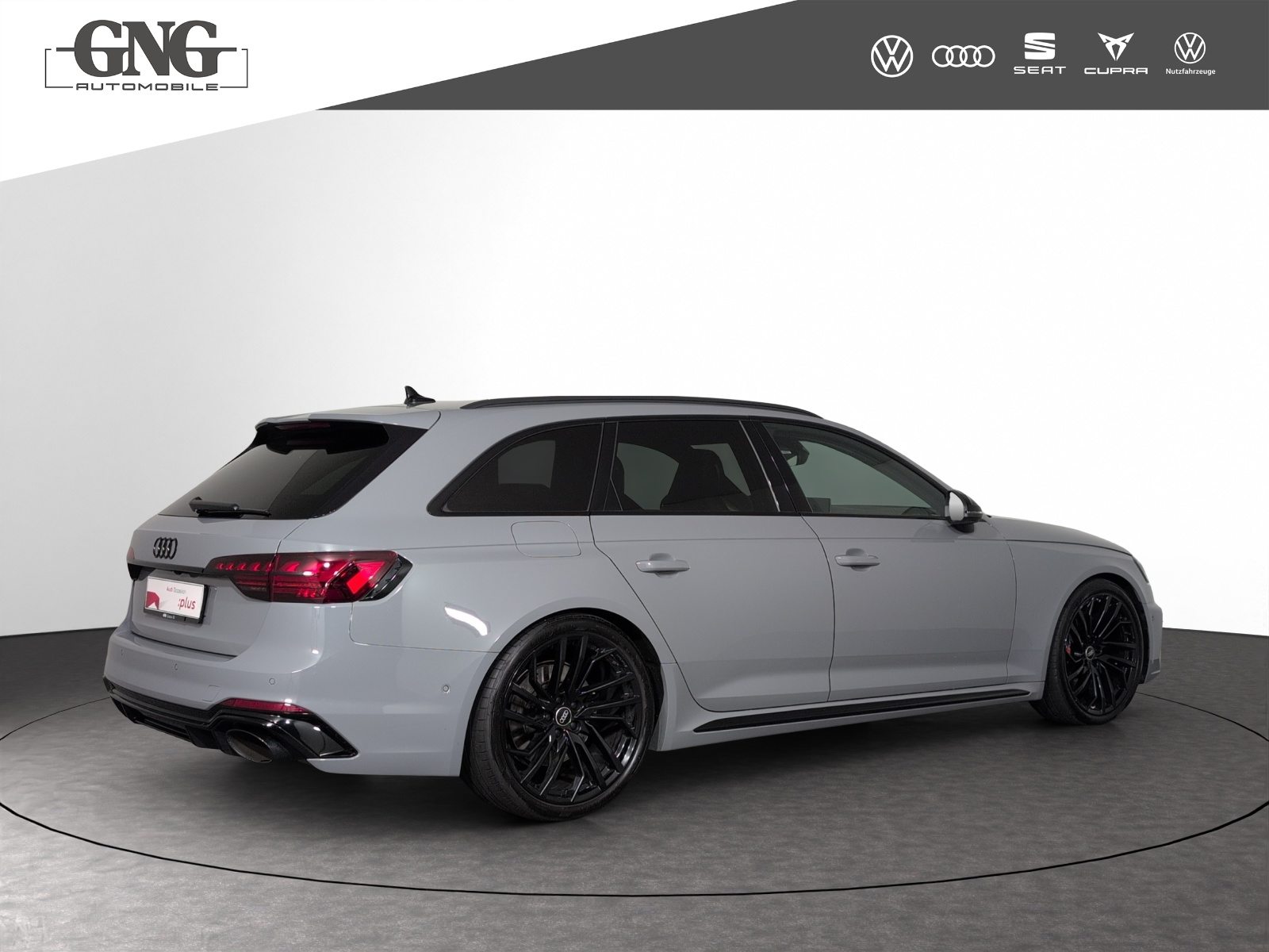 AUDI RS 4 Avant, Petrol, Second hand / Used, Automatic - 3