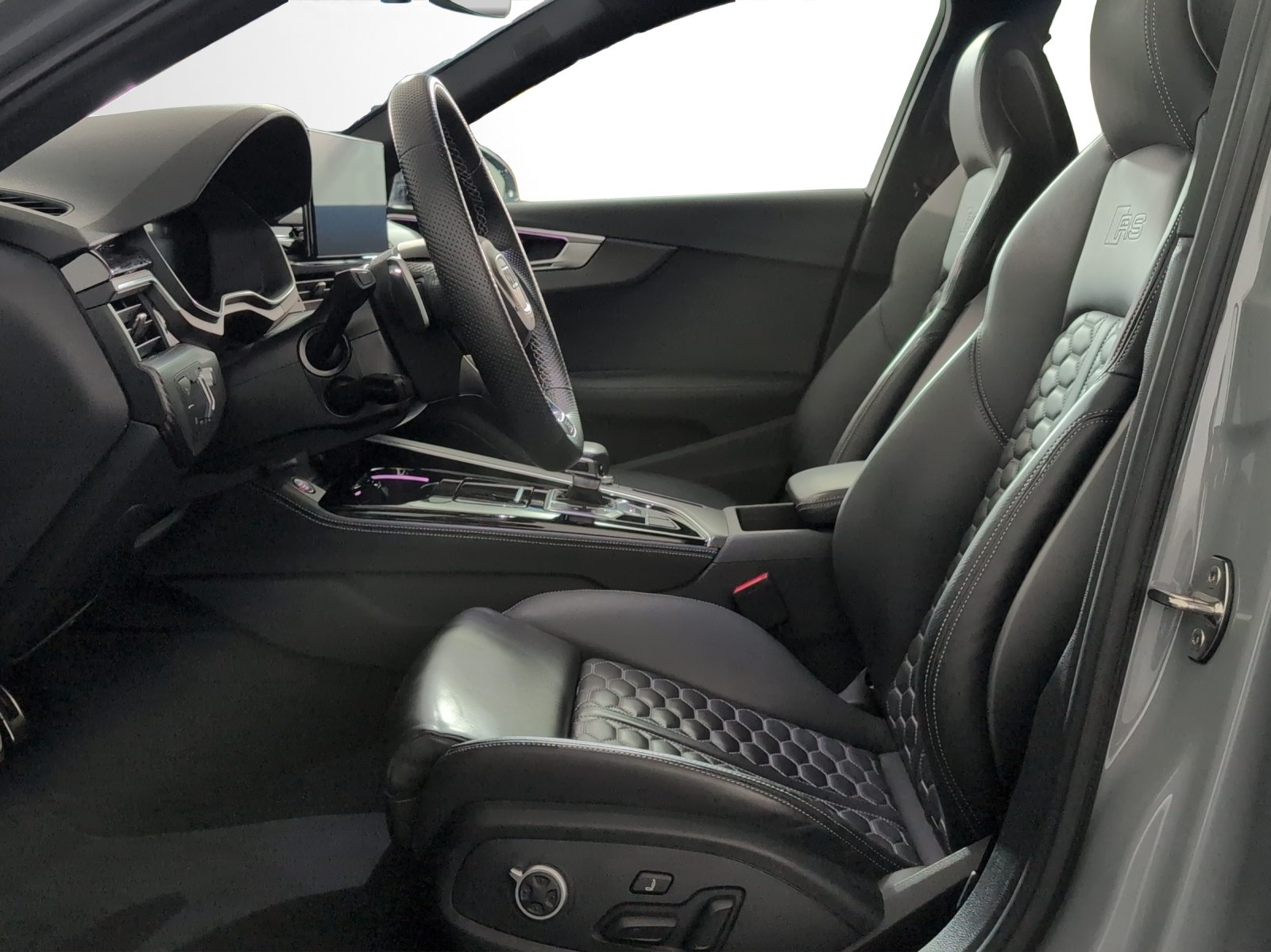 AUDI RS 4 Avant, Petrol, Second hand / Used, Automatic - 6
