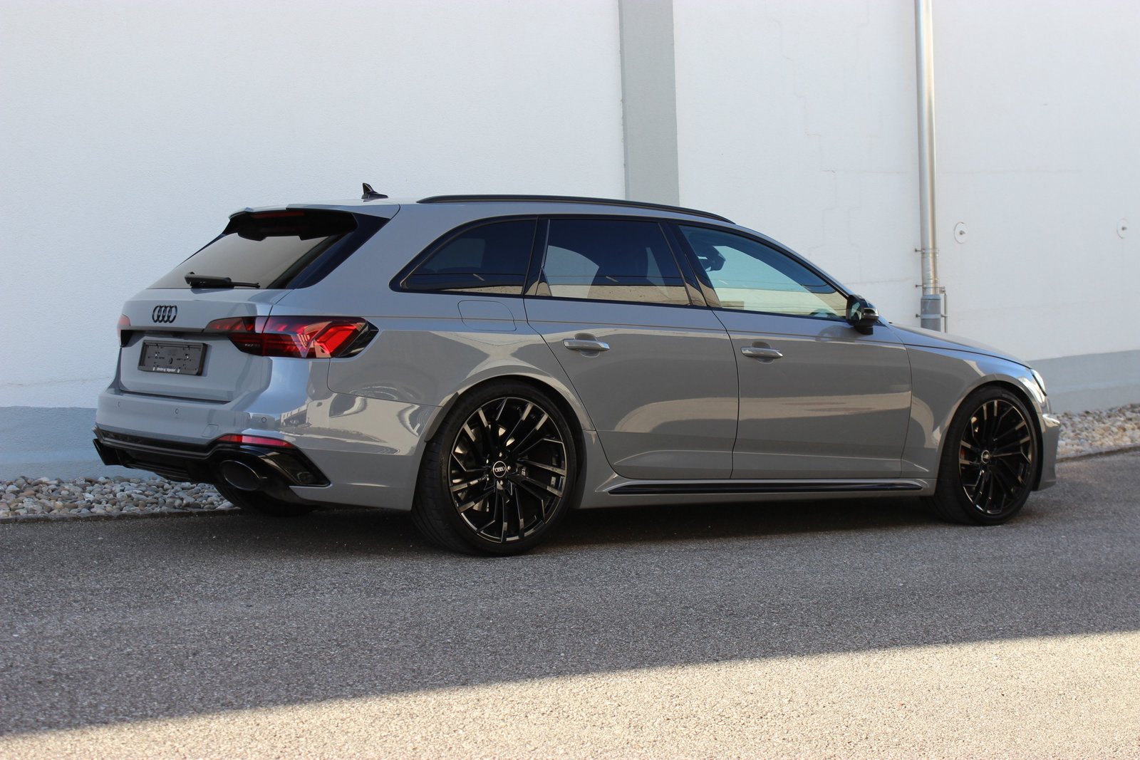 AUDI RS4 Avant quattro *NARDOGRAU*, Petrol, Second hand / Used, Automatic - 3
