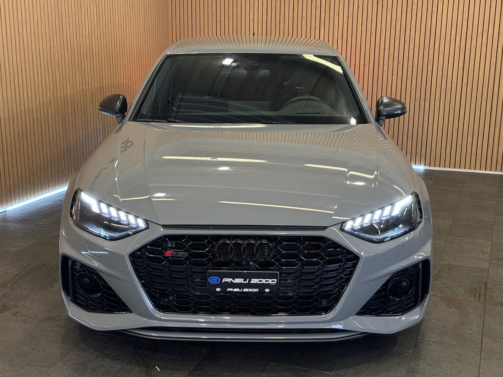 AUDI RS4 Avant 25 year edition quattro tiptronic, Essence, Occasion / Utilisé, Automatique - 3