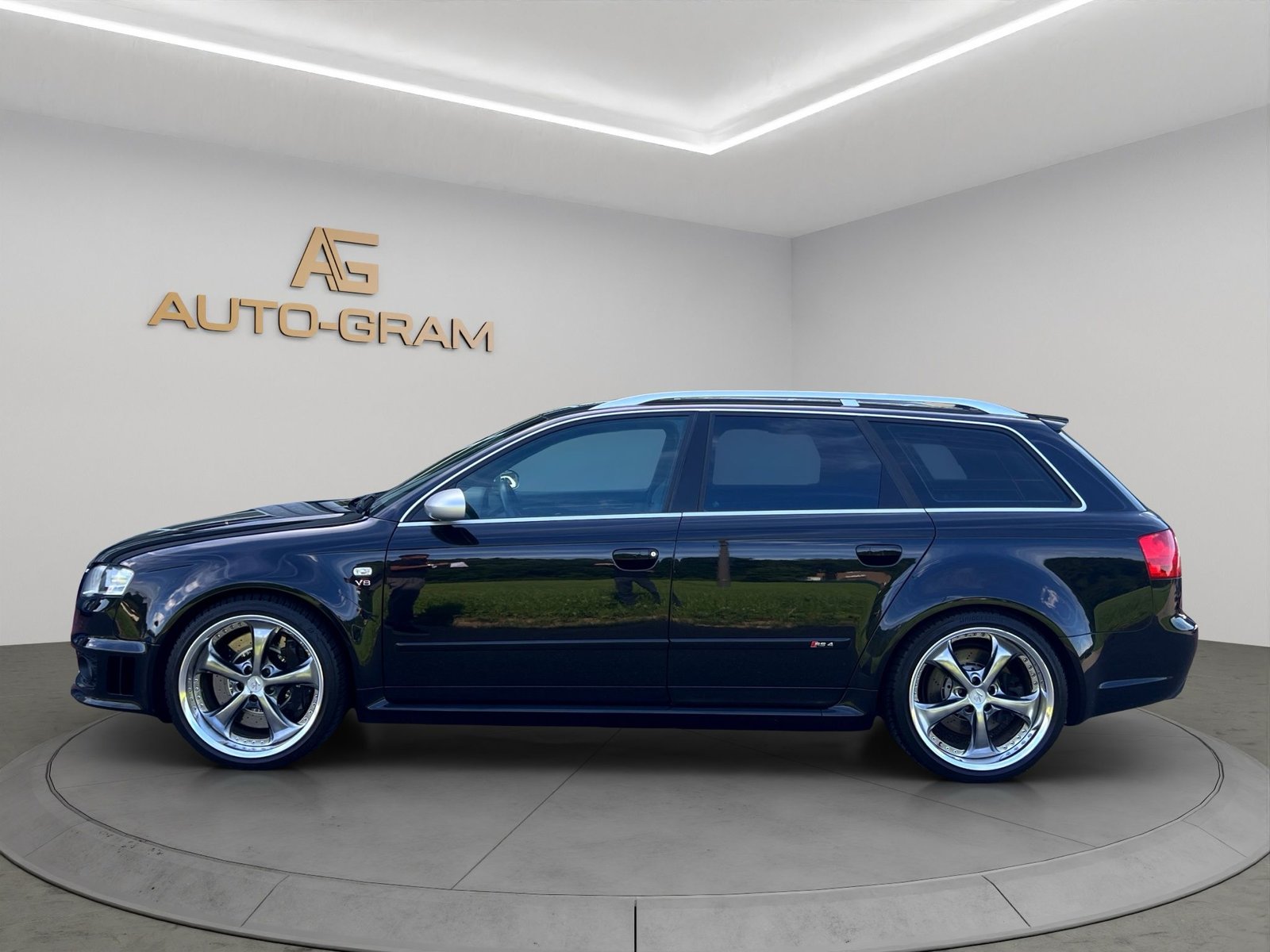 AUDI RS4 Avant 4.2 V8 quattro, Essence, Occasion / Utilisé, Manuelle - 2