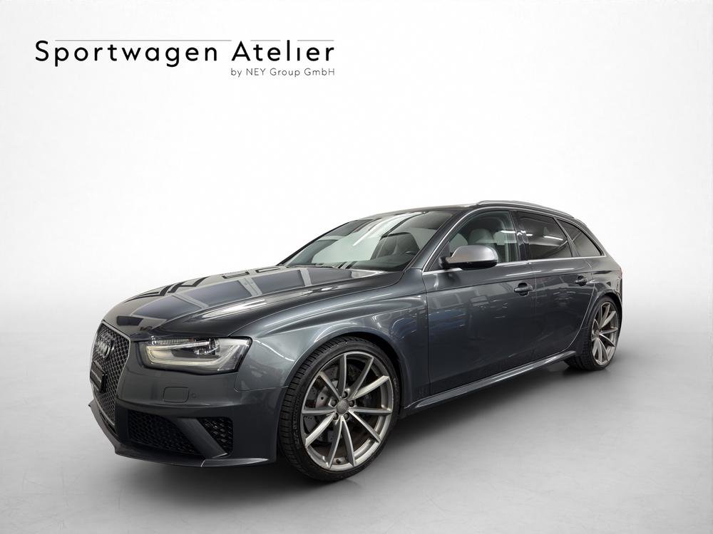 AUDI RS4 Avant 4.2 FSI V8 quattro S-tronic