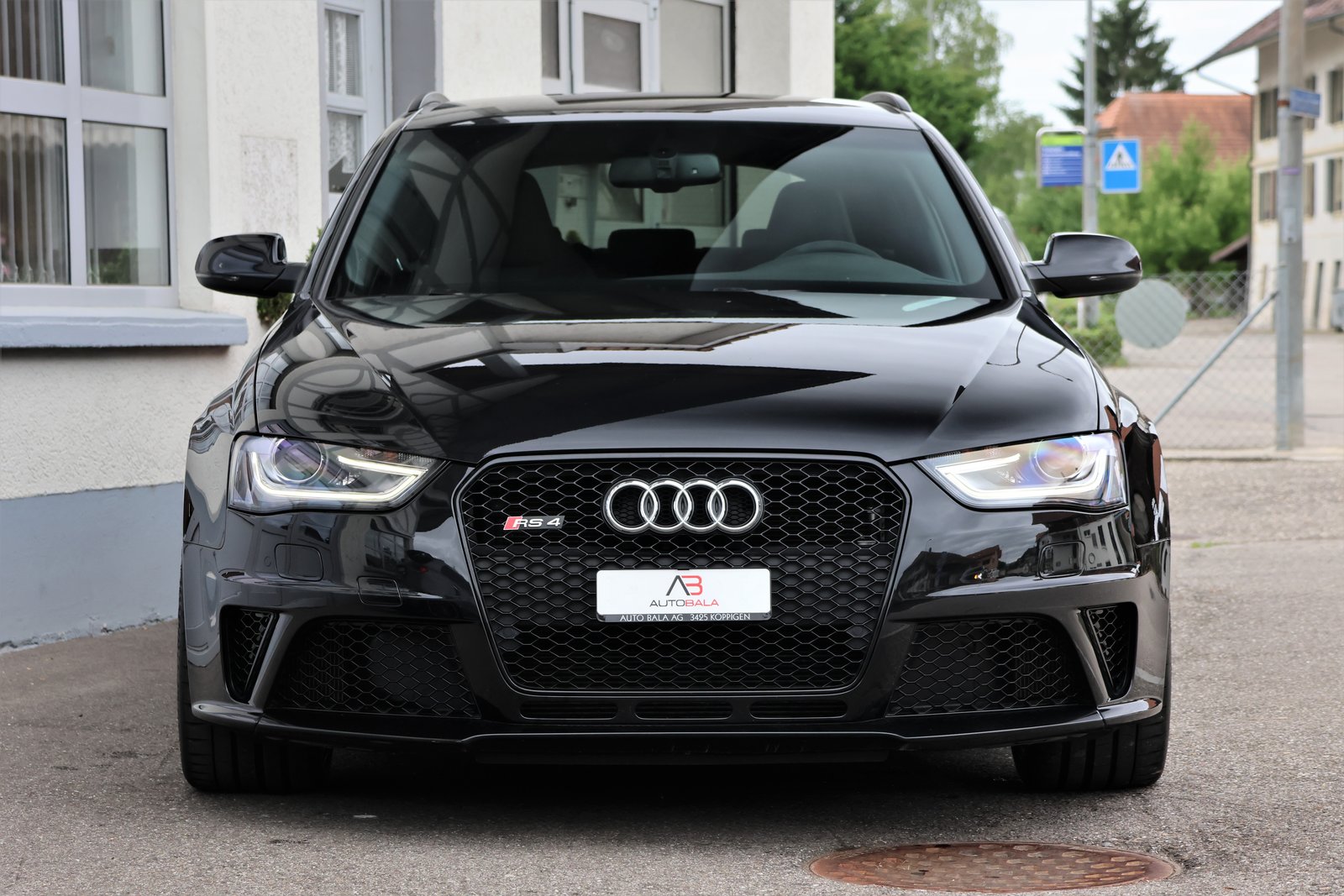 AUDI RS4 Avant 4.2 FSI V8 quattro S-tronic (CH) *1.Hand*, Benzin, Occasion / Gebraucht, Automatik - 2