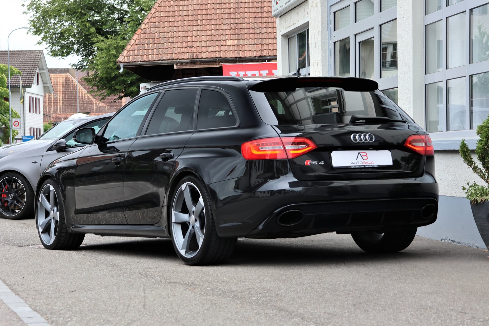 AUDI RS4 Avant 4.2 FSI V8 quattro S-tronic (CH) *1.Hand*, Benzin, Occasion / Gebraucht, Automatik - 3