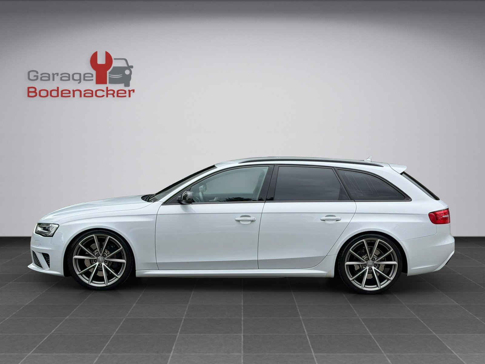 AUDI RS4 Avant 4.2 FSI V8 quattro S-tronic, Benzin, Occasion / Gebraucht, Automatik - 3