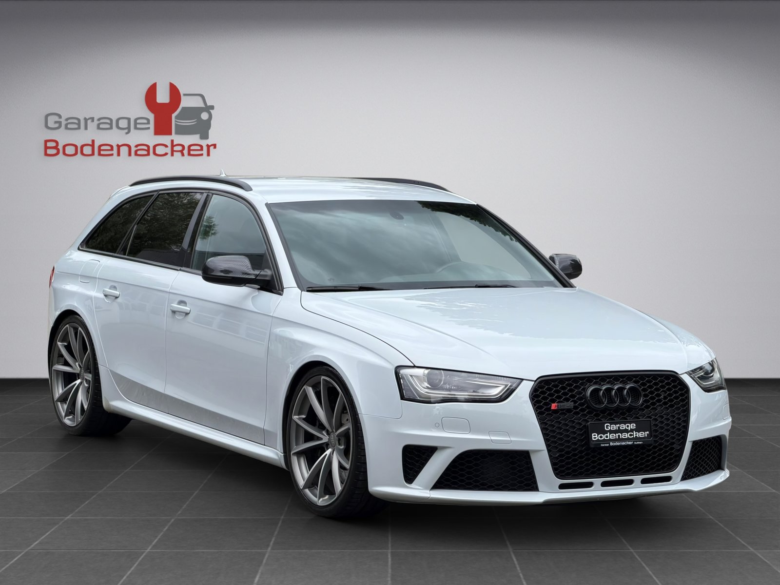 AUDI RS4 Avant 4.2 FSI V8 quattro S-tronic, Benzin, Occasion / Gebraucht, Automatik - 7