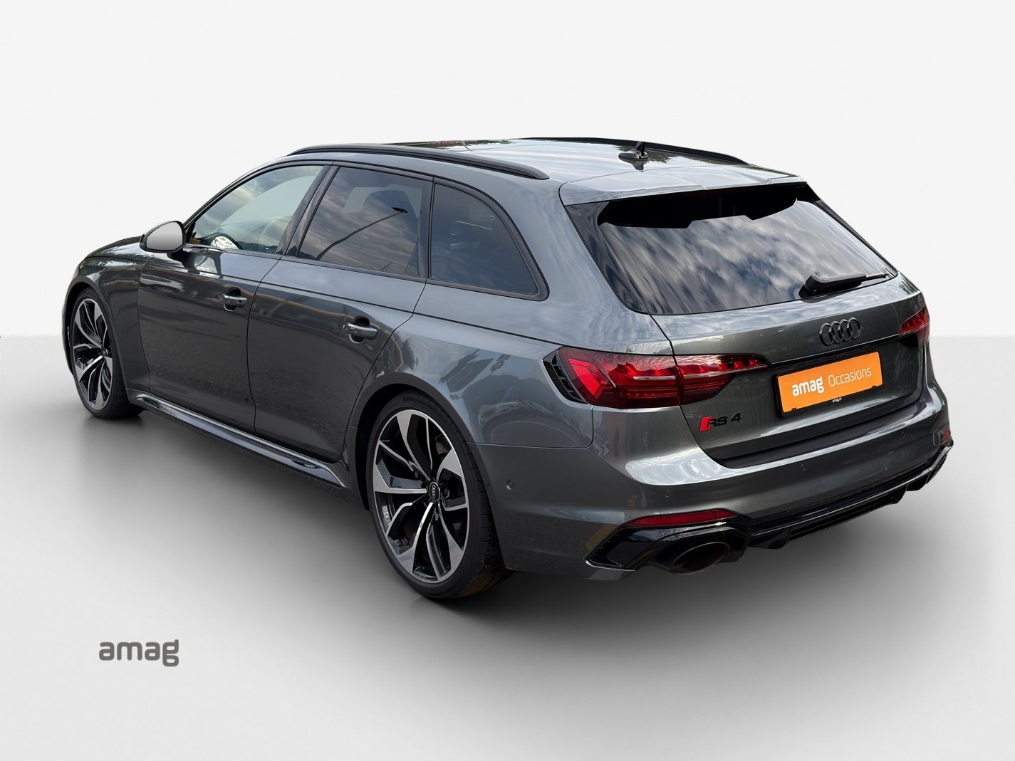AUDI RS 4 Avant, Petrol, Second hand / Used, Automatic - 3