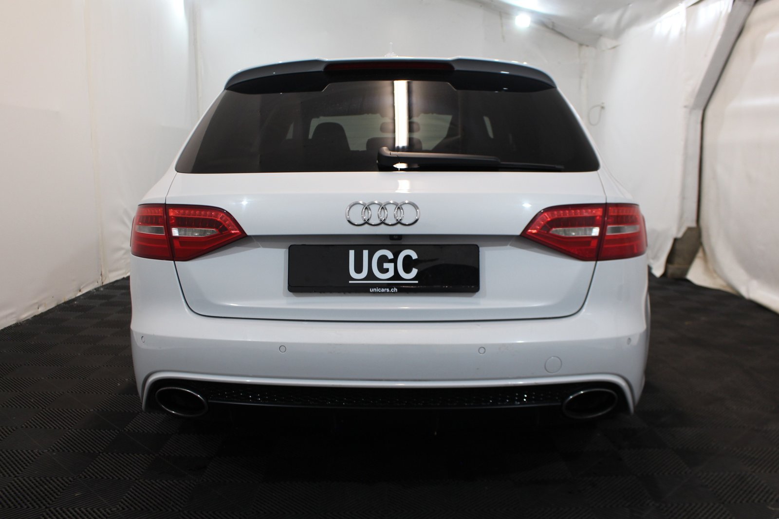 AUDI RS4 Avant 4.2 V8 FSI quattro S-Tronic, Benzin, Occasion / Gebraucht, Automatik - 5