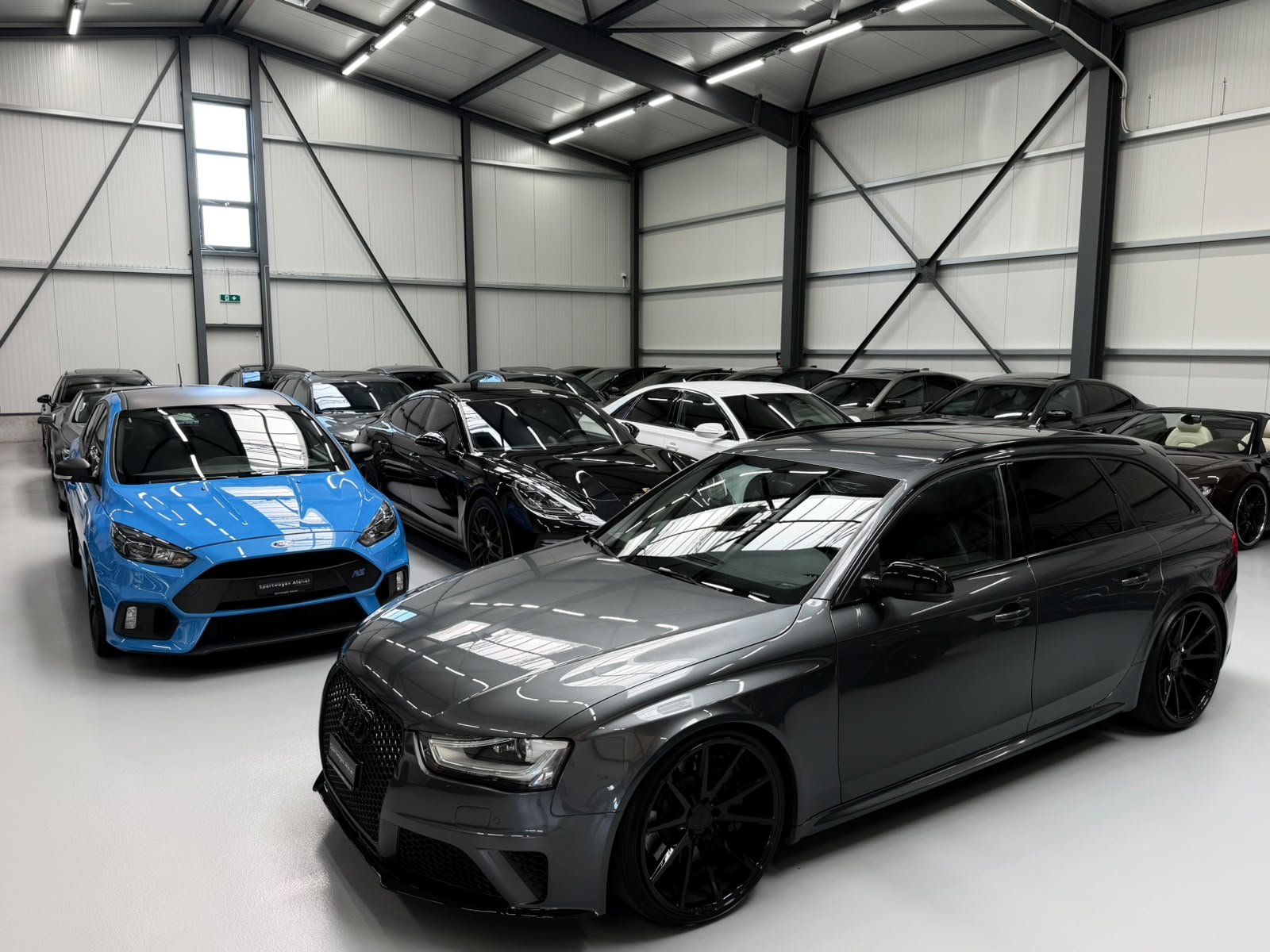 AUDI RS4 Avant 4.2 FSI V8 quattro S-tronic *CAPRISTO, Essence, Occasion / Utilisé, Automatique - 4