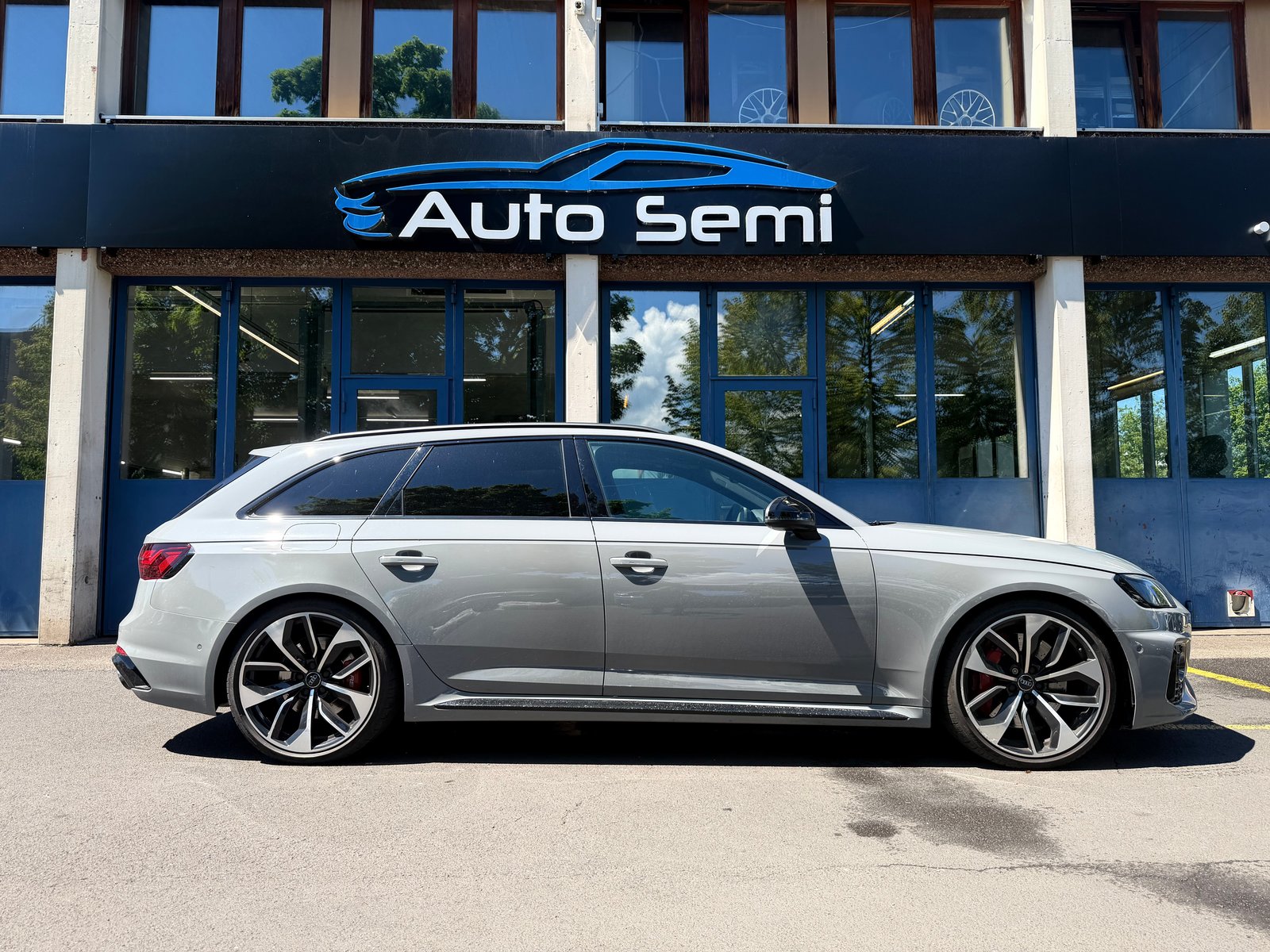 AUDI RS4 Avant quattro tiptronic, Benzin, Occasion / Gebraucht, Automatik - 2