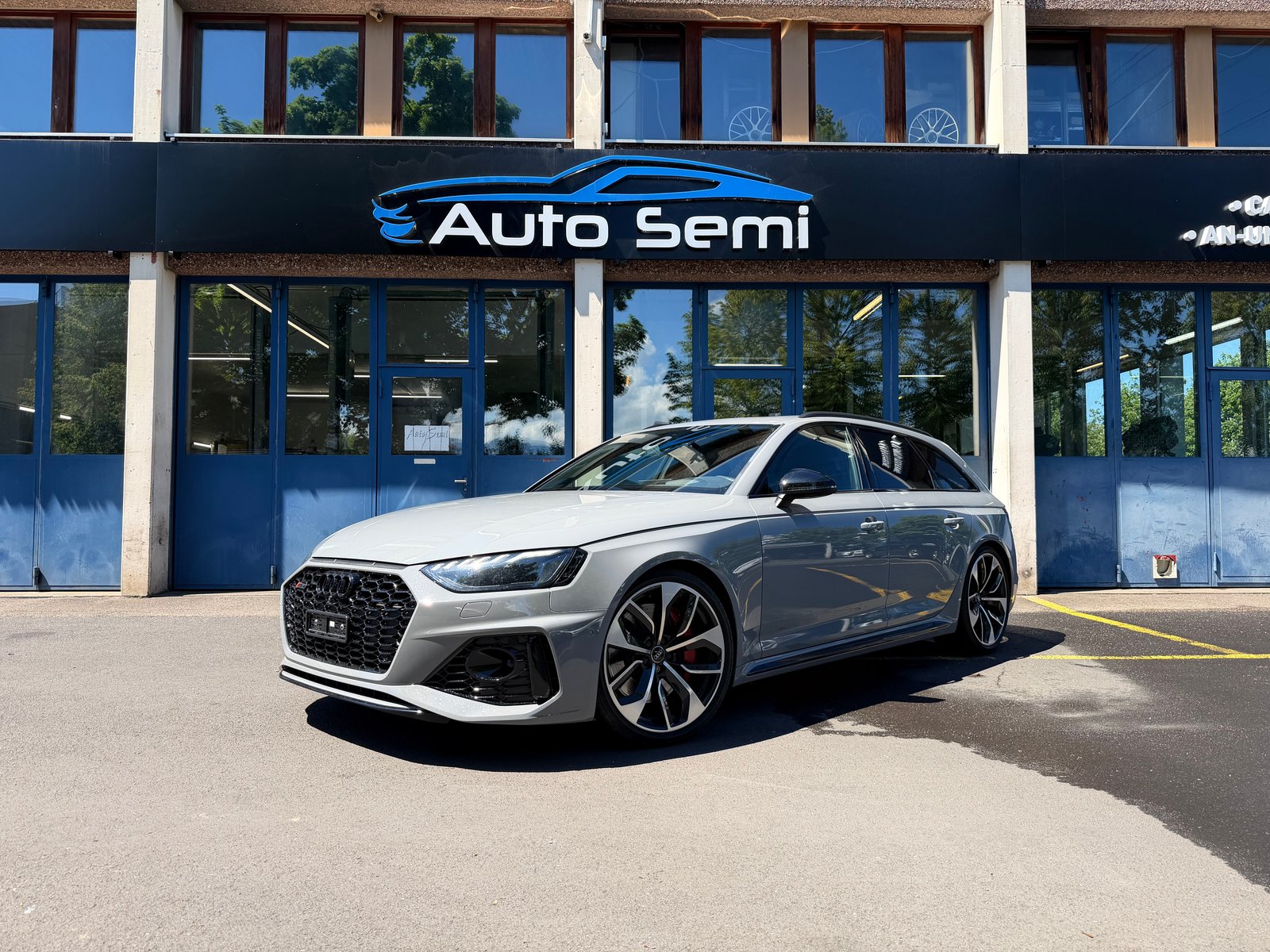 AUDI RS4 Avant quattro tiptronic, Benzin, Occasion / Gebraucht, Automatik - 7