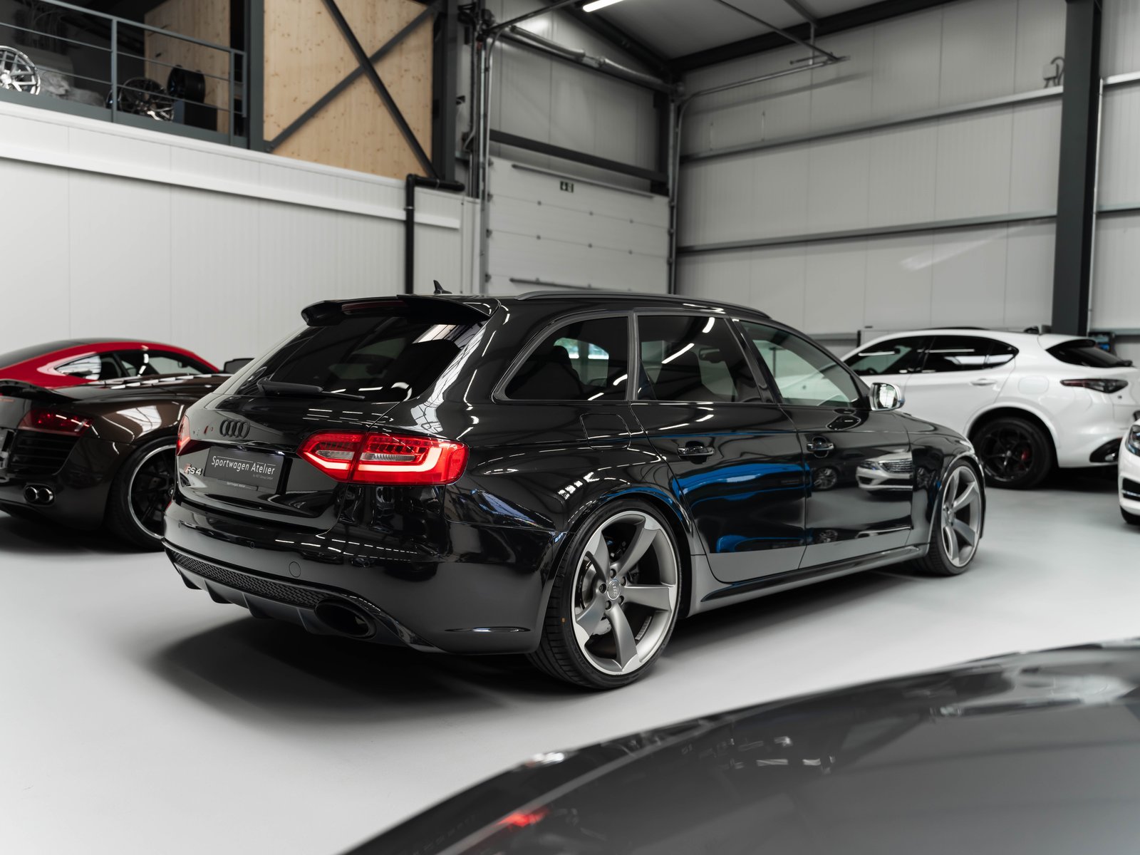 AUDI RS4 Avant 4.2 FSI V8 quattro S-tronic, Benzina, Occasioni / Usate, Automatico - 4