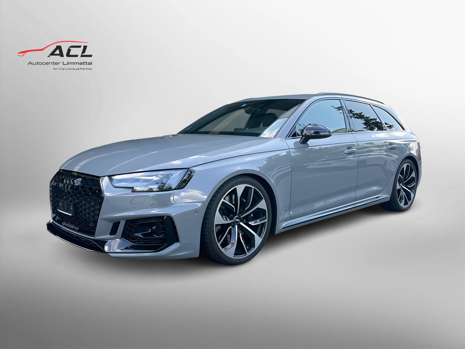 AUDI RS 4 Avant