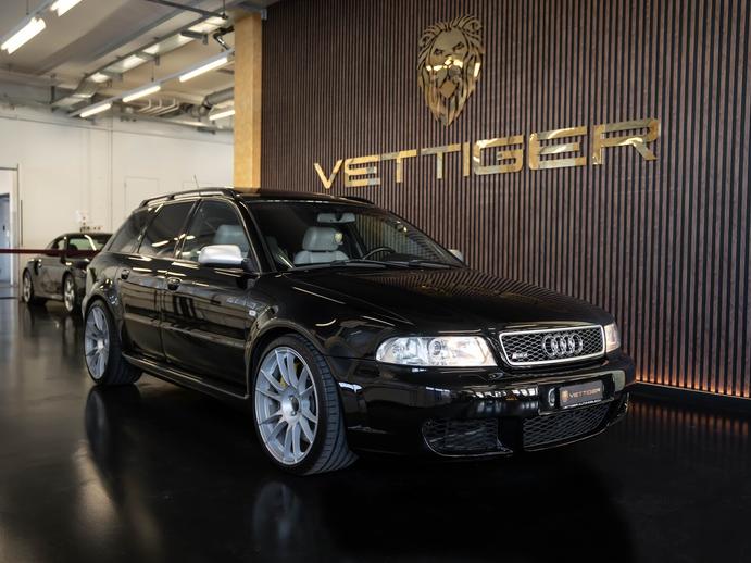 AUDI RS4 Avant quattro, Petrol, Second hand / Used, Manual
