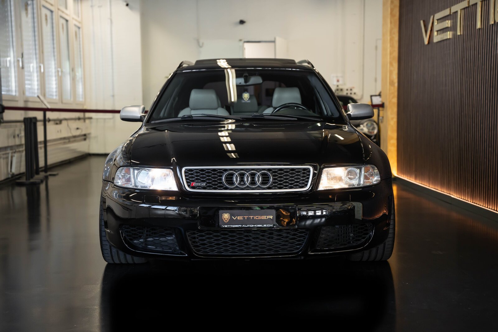 AUDI RS4 Avant quattro, Benzin, Occasion / Gebraucht, Handschaltung - 2