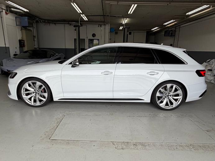 AUDI RS4 Avant 2.9 TFSI quattro *BO*Sitzlüftung*RS-Abgasanl, Benzina, Occasioni / Usate, Automatico