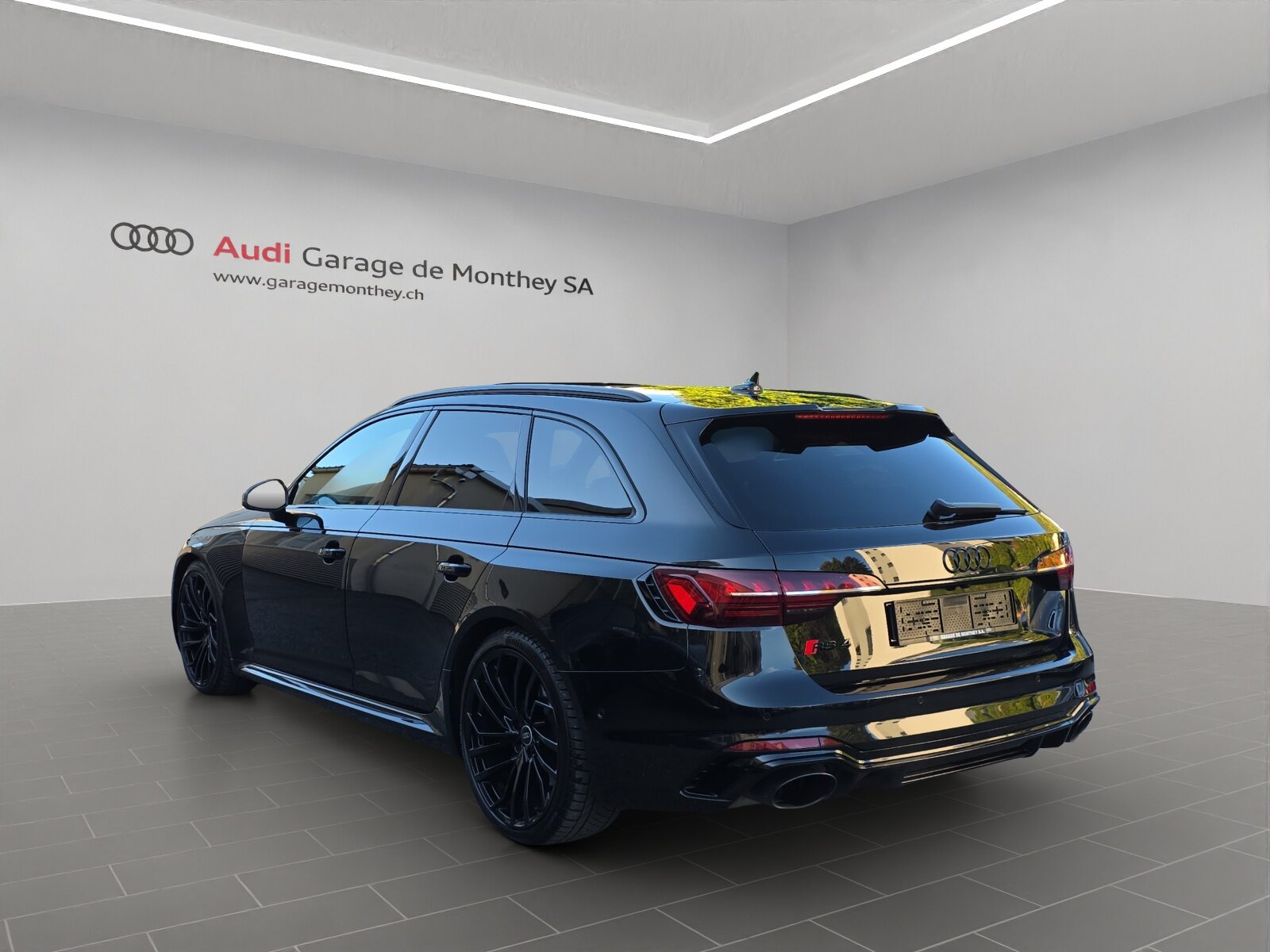 AUDI RS 4 Avant, Petrol, Second hand / Used, Automatic - 6