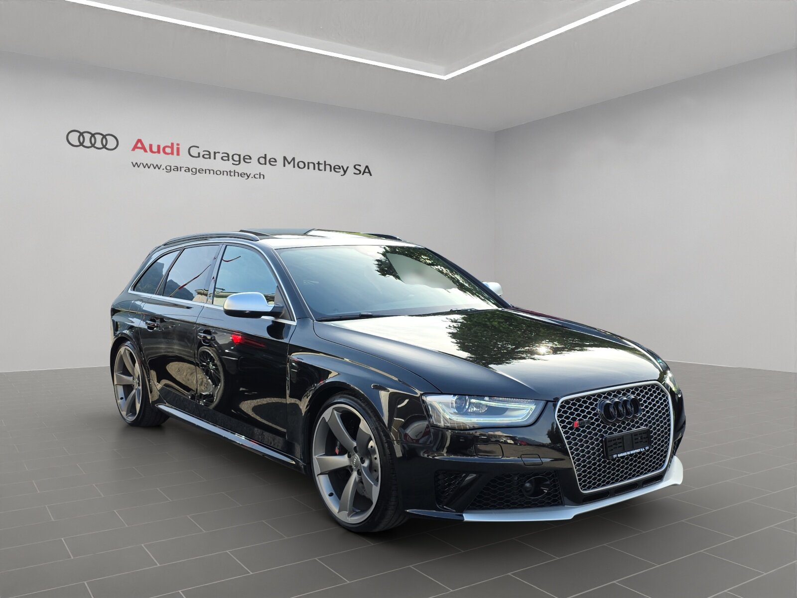 AUDI RS4 Avant 4.2 FSI V8 quattro S-tronic, Petrol, Second hand / Used, Automatic - 2