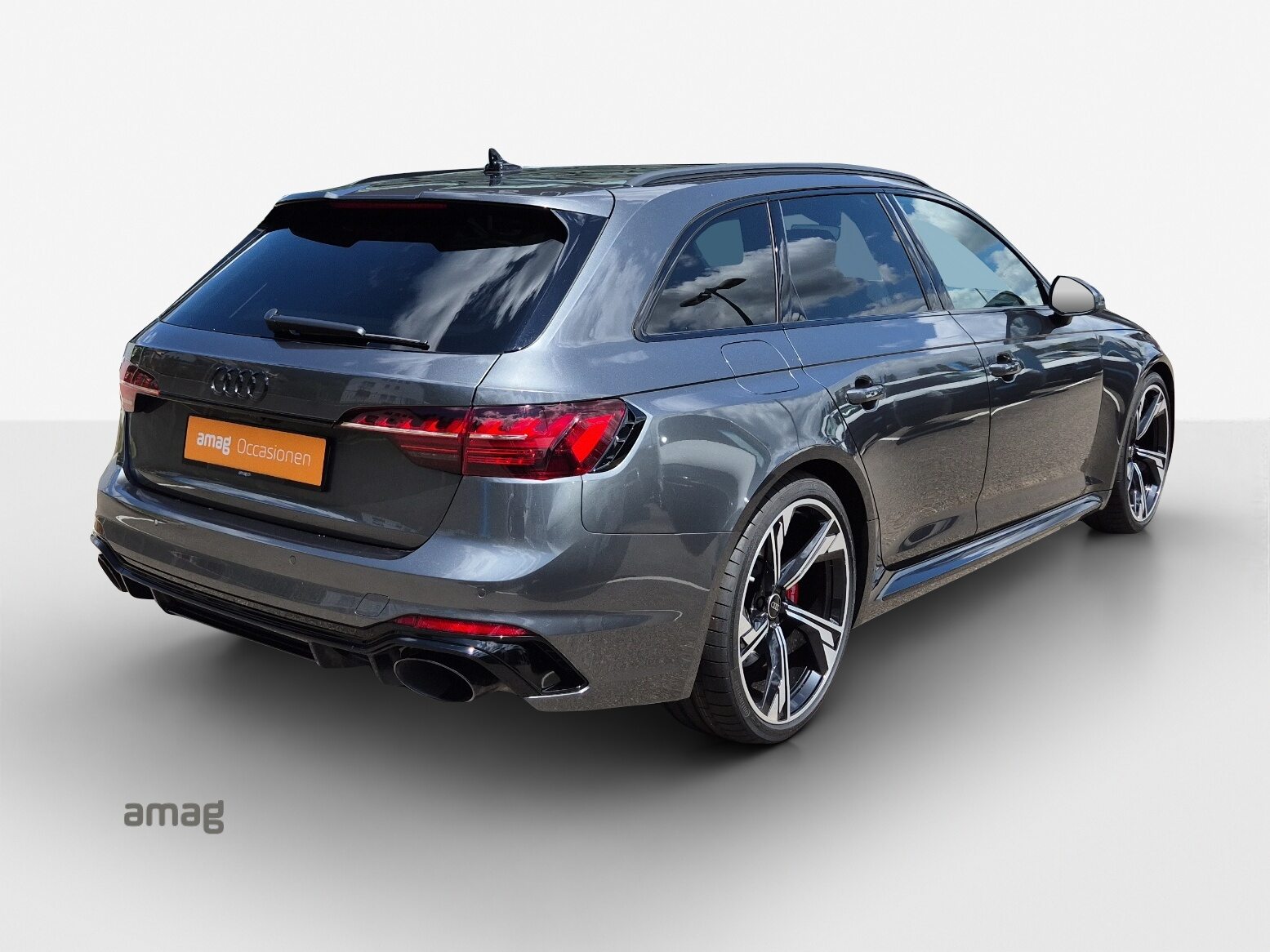 AUDI RS 4 Avant, Petrol, Second hand / Used, Automatic - 5