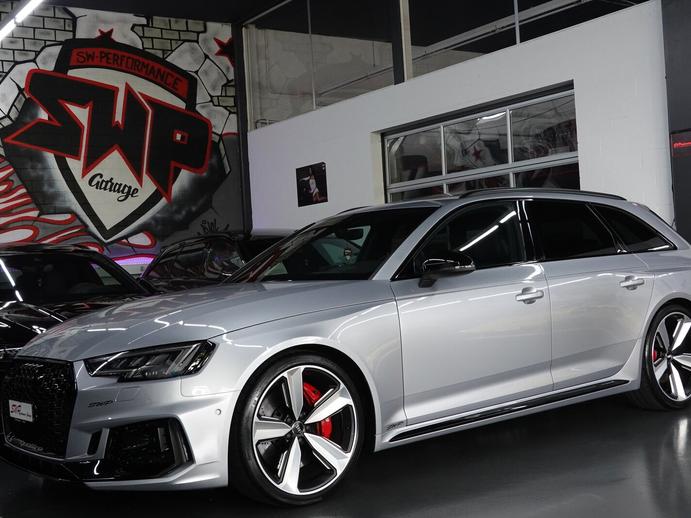 AUDI RS4 AVANT 2.9 B9 TFSI QUATTRO TIPTRONIC CH-FZ FULL ON TOP, Benzin, Occasion / Gebraucht, Automatik