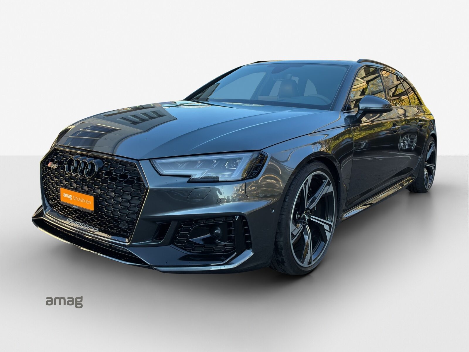 AUDI RS 4 Avant