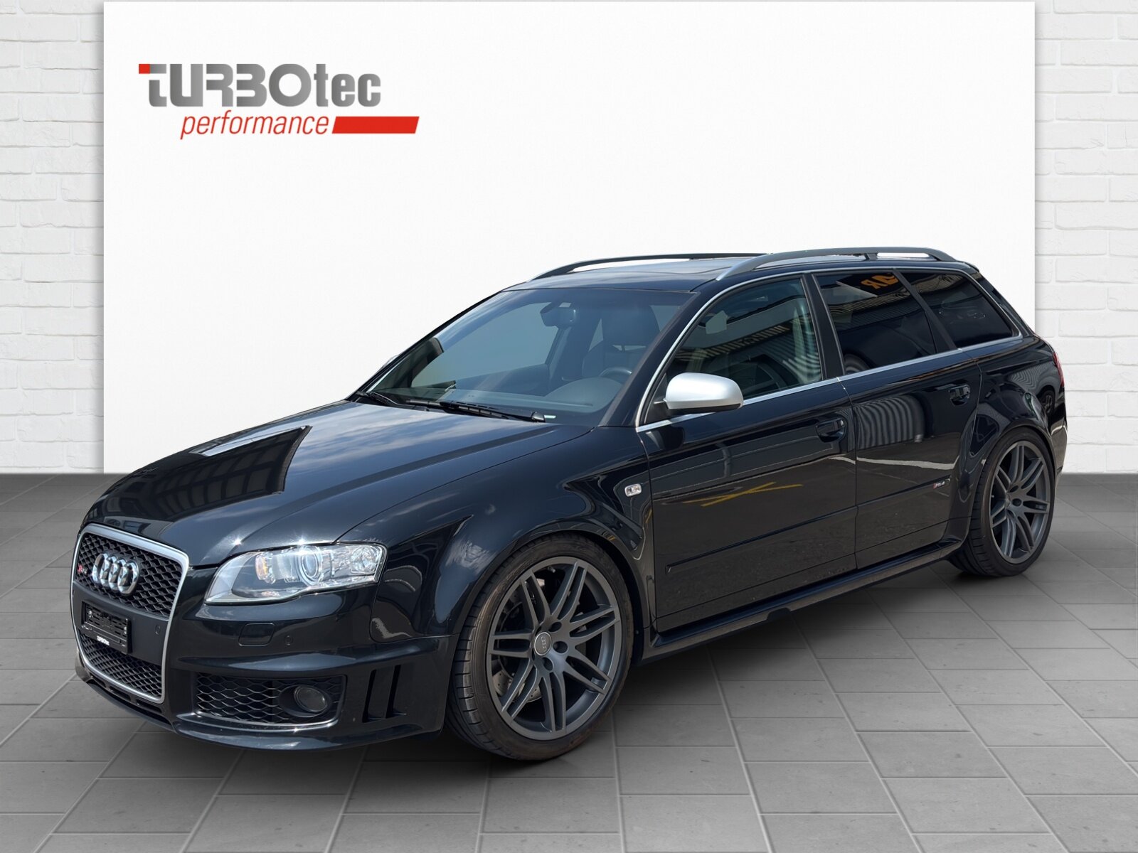 AUDI RS4 Avant 4.2 V8 quattro