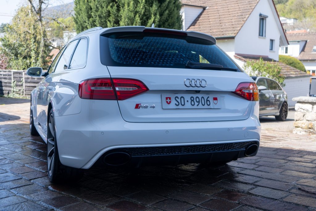 AUDI RS4 4.2 V8 FSI quattro S-Tronic, Essence, Occasion / Utilisé, Automatique - 2
