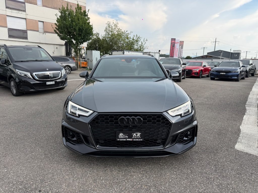 AUDI RS4 2.9 V6 TFSI quattro T-Tronic