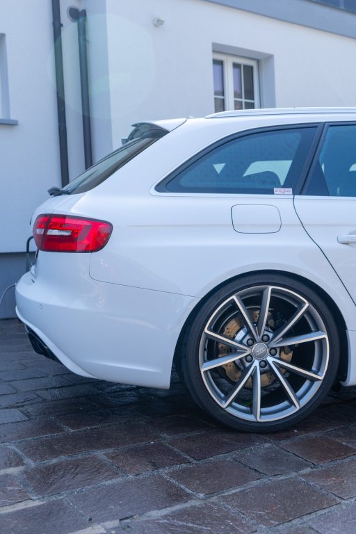 AUDI RS4 4.2 V8 FSI quattro S-Tronic, Essence, Occasion / Utilisé, Automatique - 7