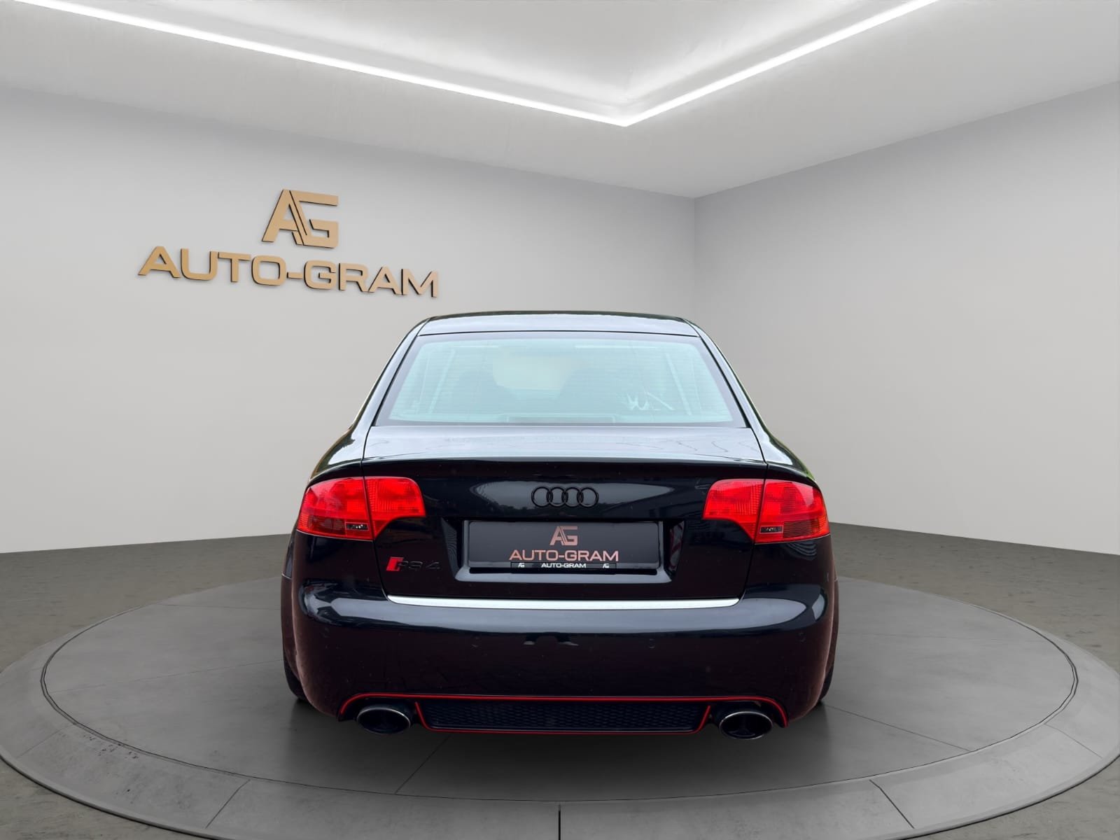 AUDI RS4 4.2 V8 quattro, Essence, Occasion / Utilisé, Manuelle - 4