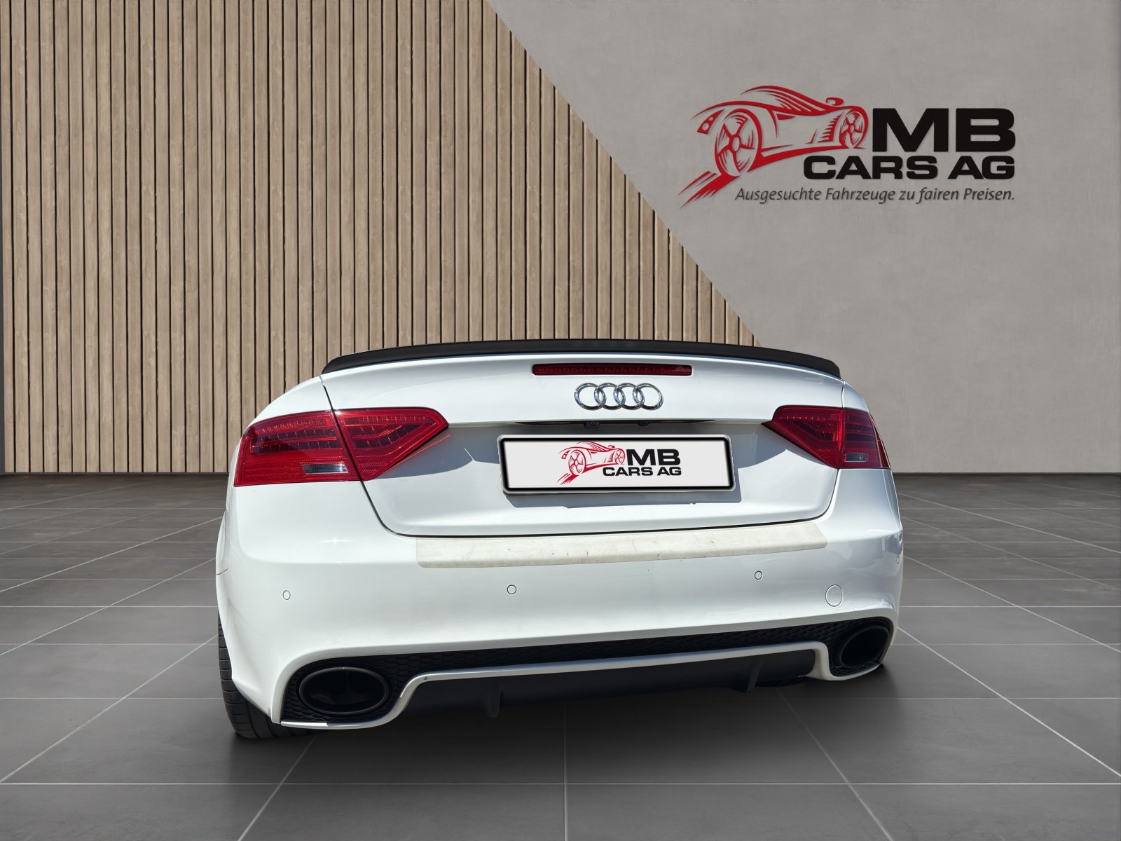 AUDI RS5 Cabrio 4.2 FSI quattro S-tronic, Benzin, Occasion / Gebraucht, Automatik - 7