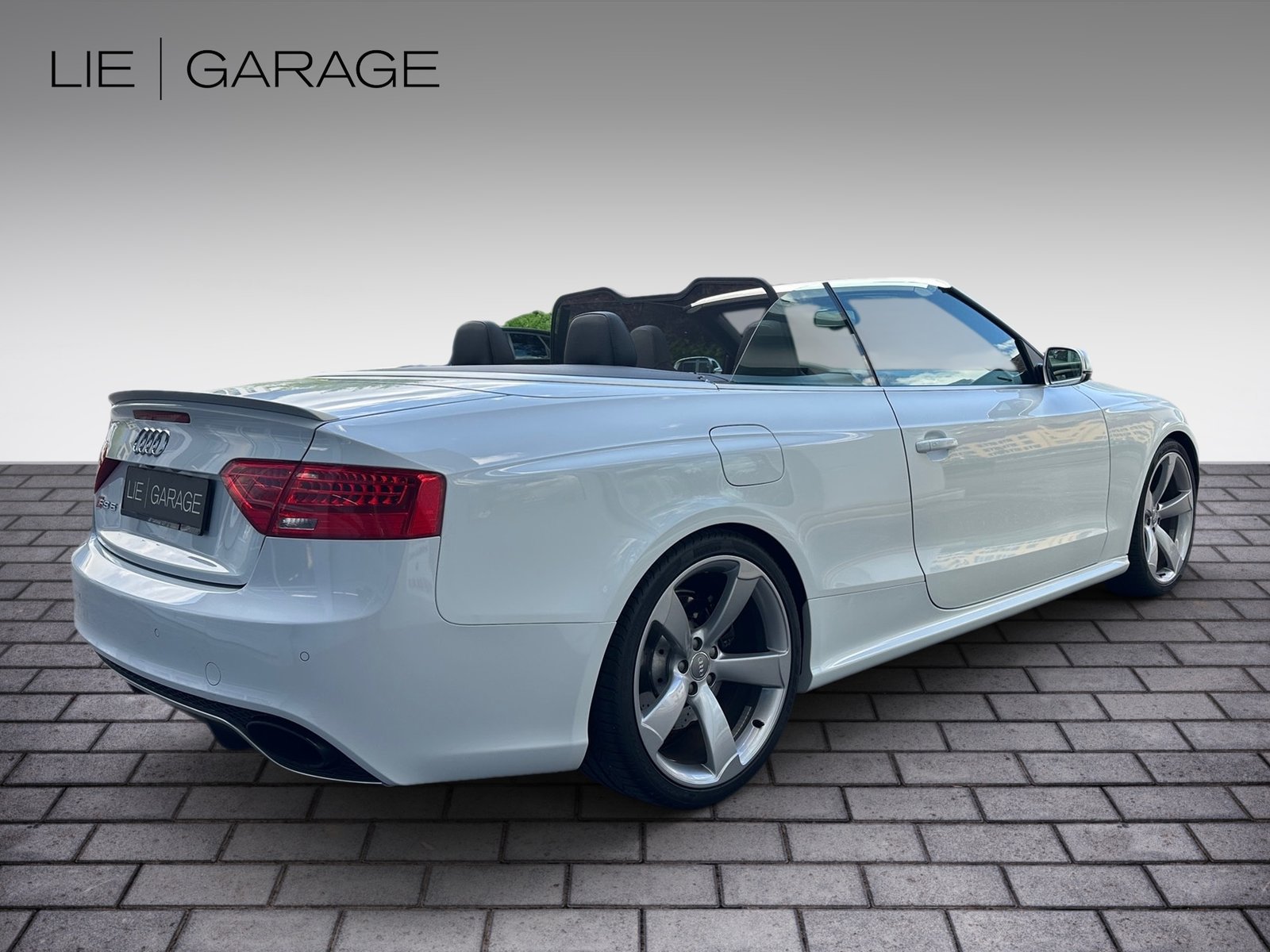 AUDI RS5 Cabrio 4.2 FSI quattro S-tronic, Benzin, Occasion / Gebraucht, Automatik - 7
