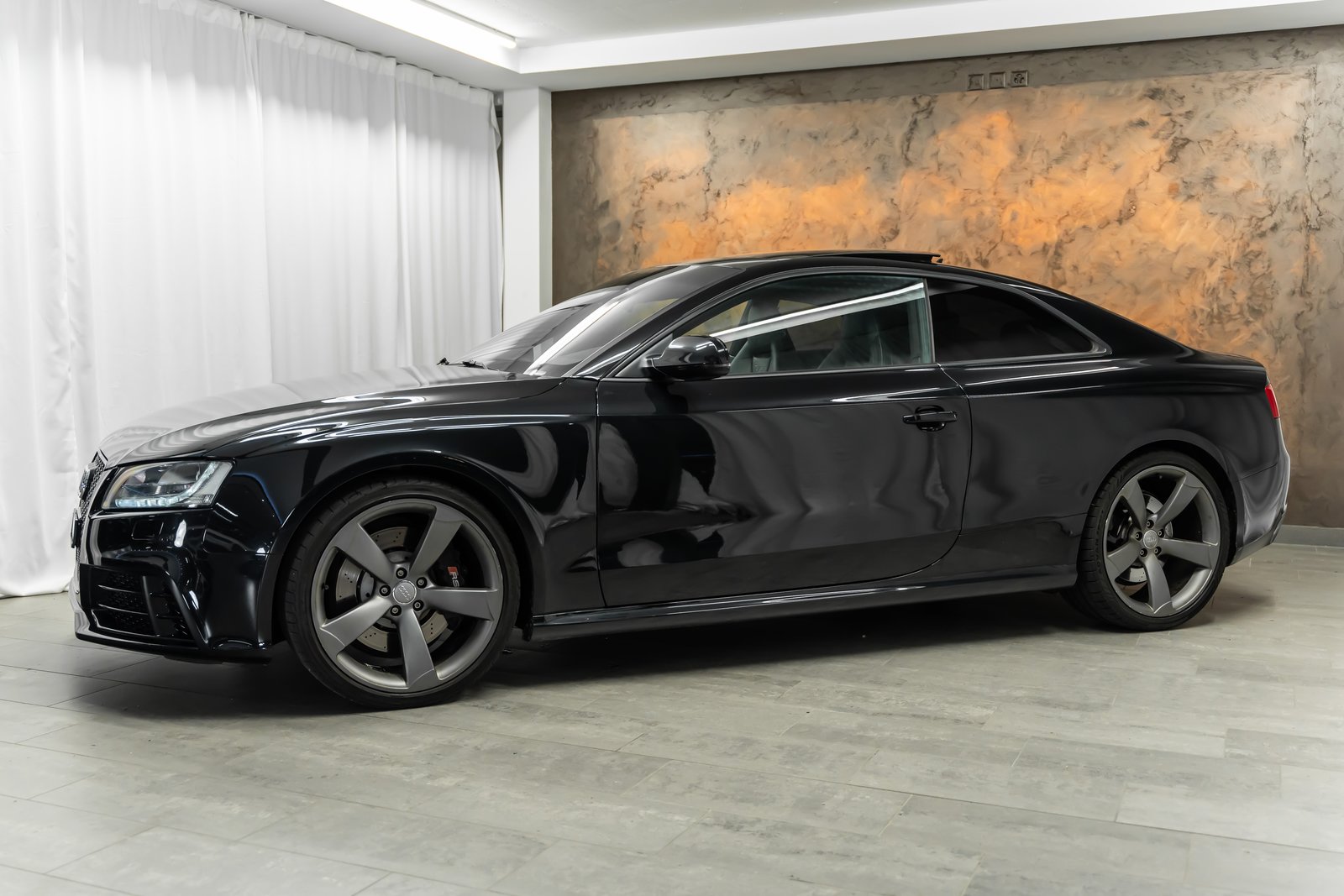 AUDI RS5 Coupé 4.2 FSI quattro S-tronic *CH-Fahrzeug*Recaro, Benzin, Occasion / Gebraucht, Automatik - 2