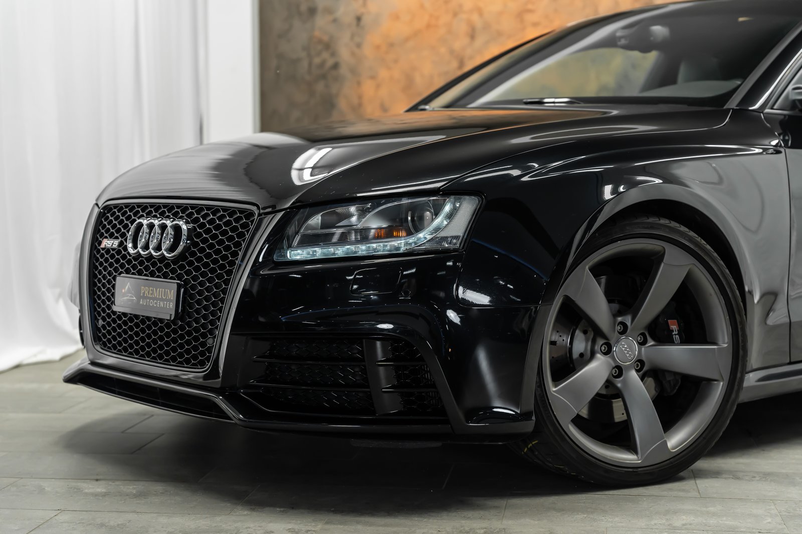 AUDI RS5 Coupé 4.2 FSI quattro S-tronic *CH-Fahrzeug*Recaro, Benzin, Occasion / Gebraucht, Automatik - 4